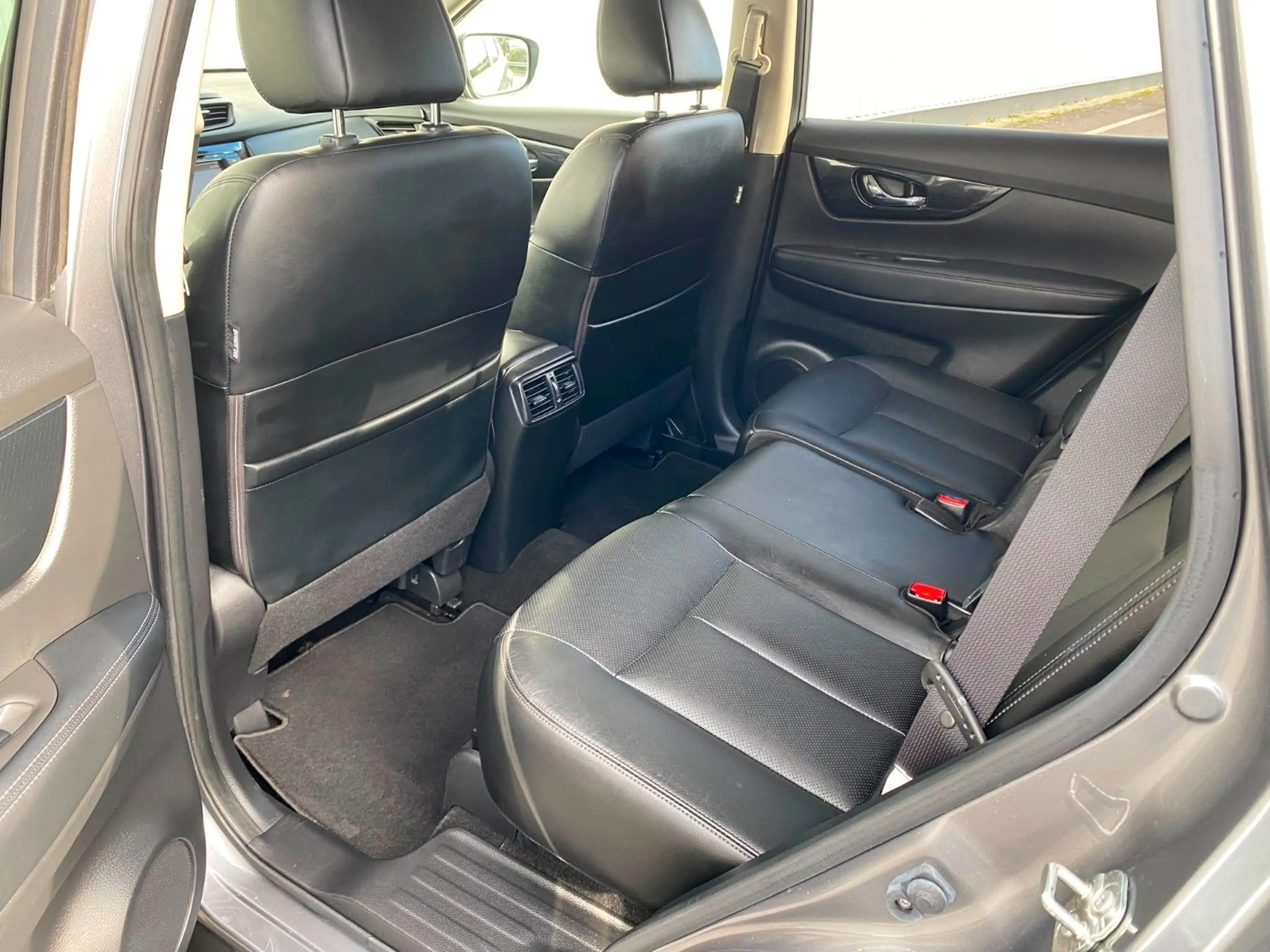 Nissan X-Trail 360° Cam Leder Panorama Bose Sound — photo 11