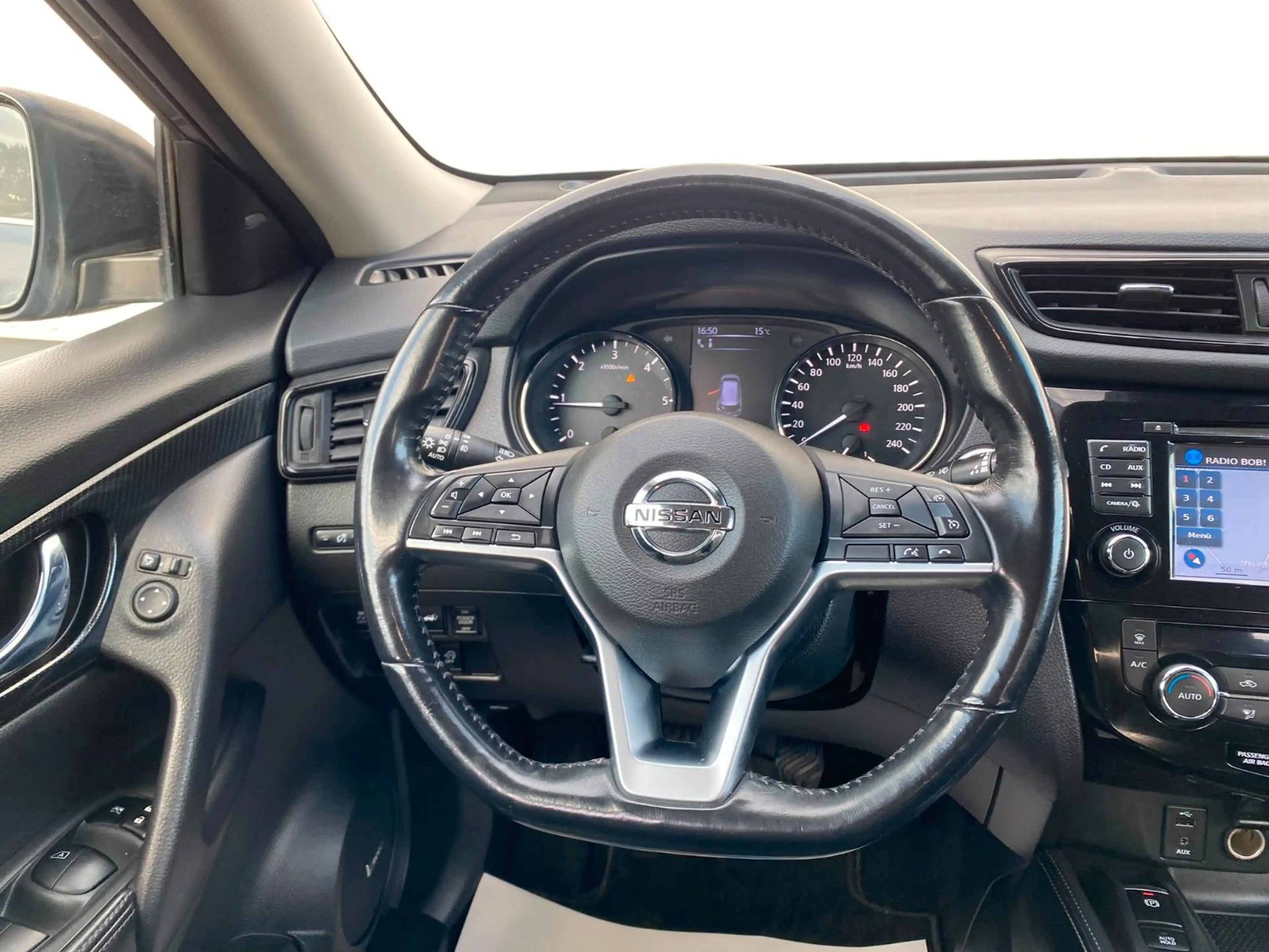 Nissan X-Trail 360° Cam Leder Panorama Bose Sound — photo 14