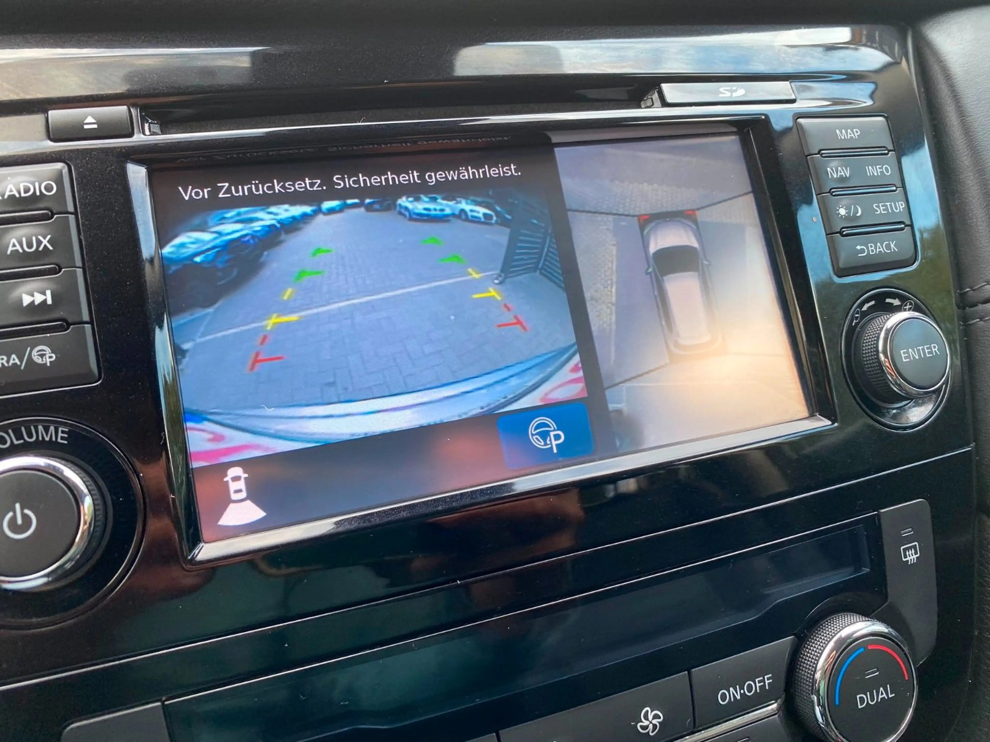 Nissan X-Trail 360° Cam Leder Panorama Bose Sound — photo 15