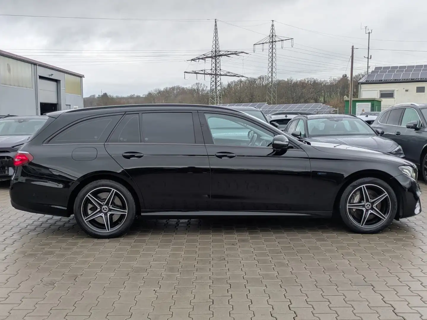 Mercedes-Benz E 300 de AMG Night AVANTGARDE AHK*LED*BURMESTER Noir - 2