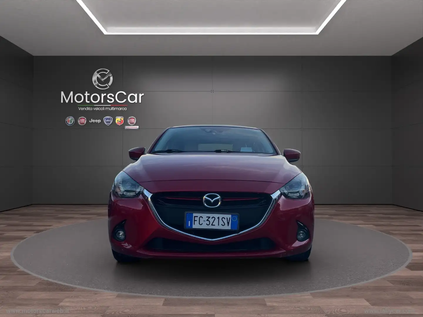 Mazda 2 1.5 105 CV Skyactiv-D Exceed Rouge - 2