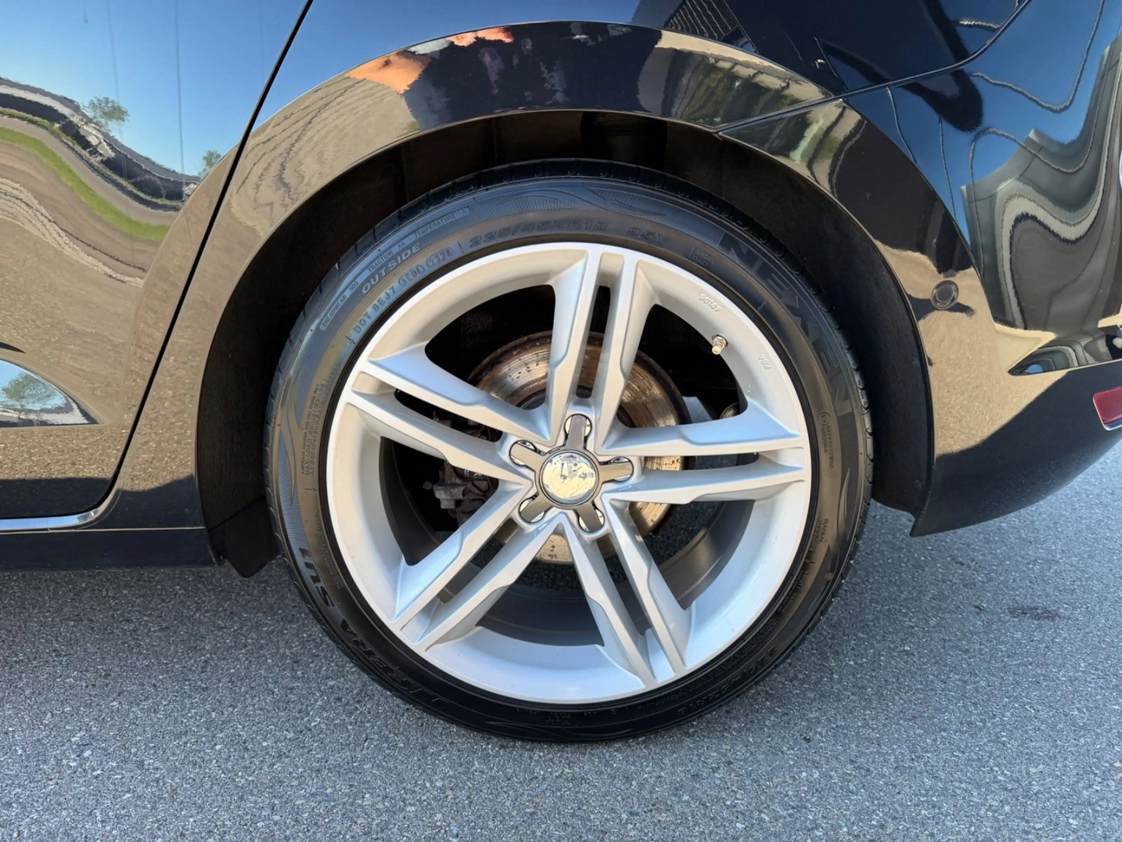 Volkswagen Touran Comfortline DSG Navi ACC St.Heiz Velur — photo 11