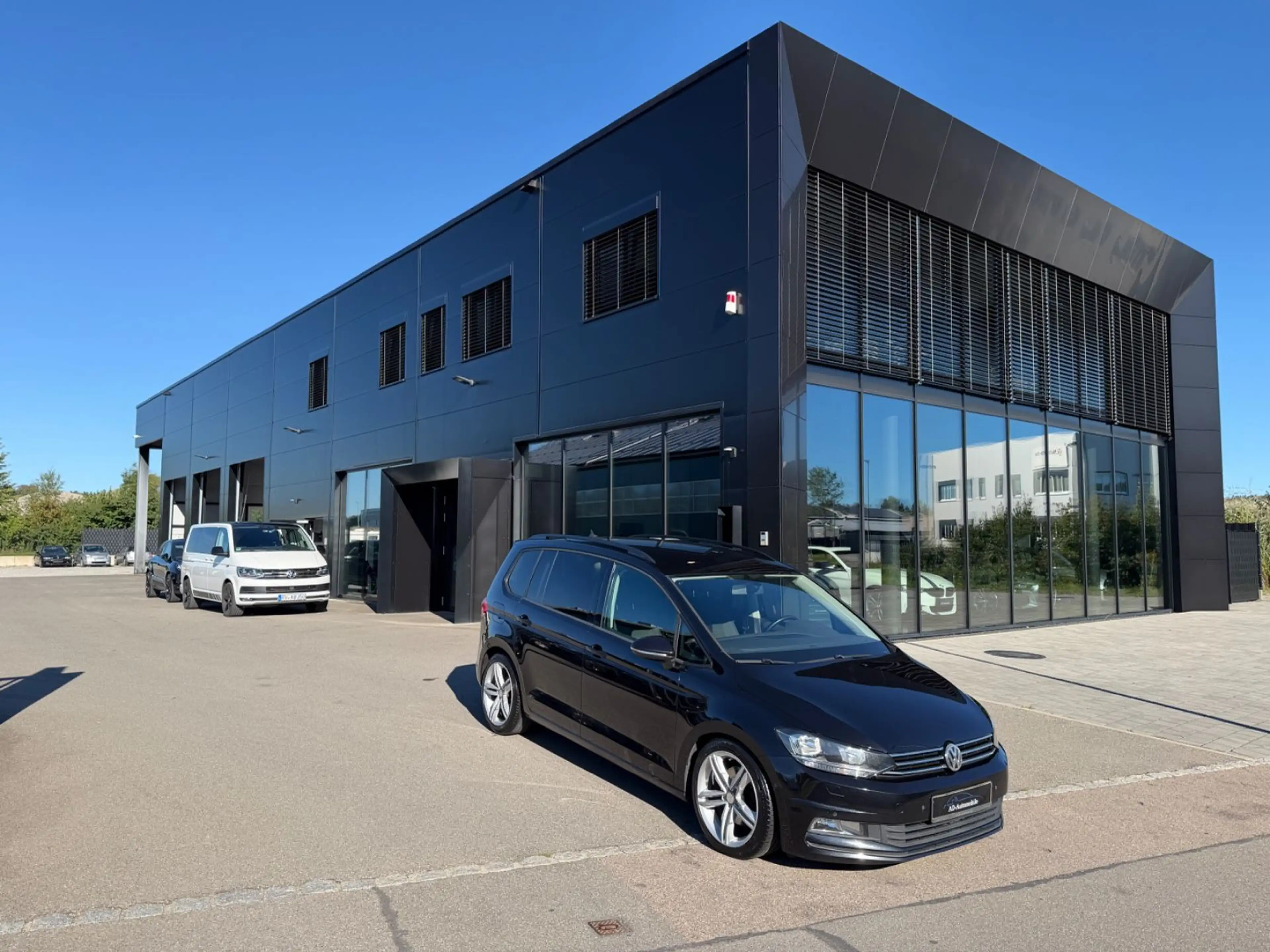 Volkswagen Touran Comfortline DSG Navi ACC St.Heiz Velur