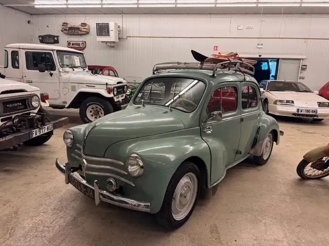 Renault 4 CV