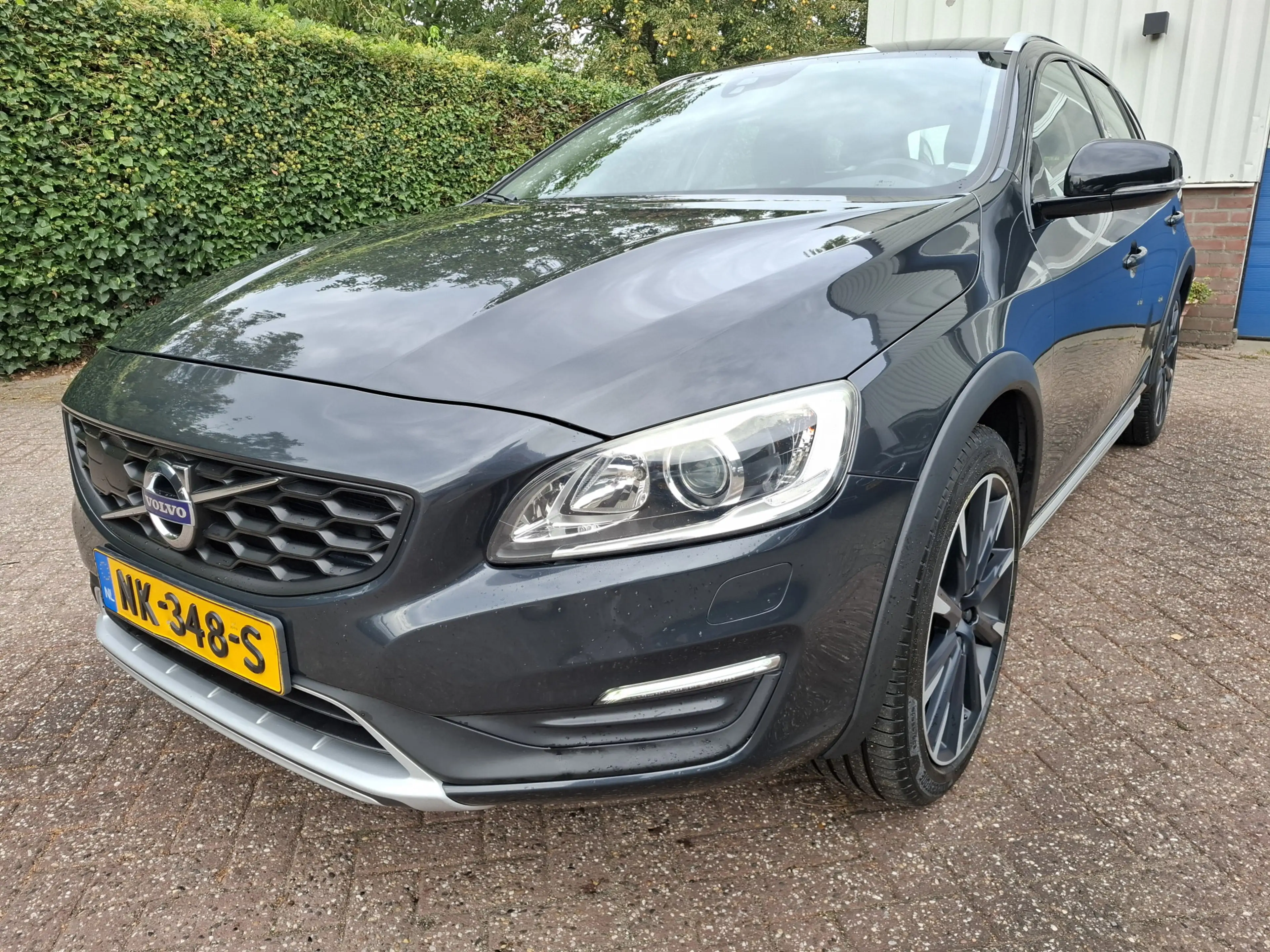 Volvo V60 Cross Country 2.0 D3 Nordic+ 150PK — photo 15
