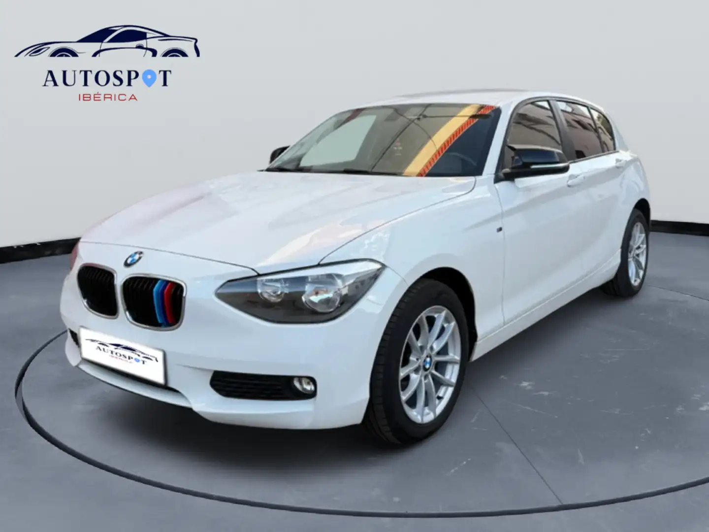 BMW 116 116i Sport Blanc - 1