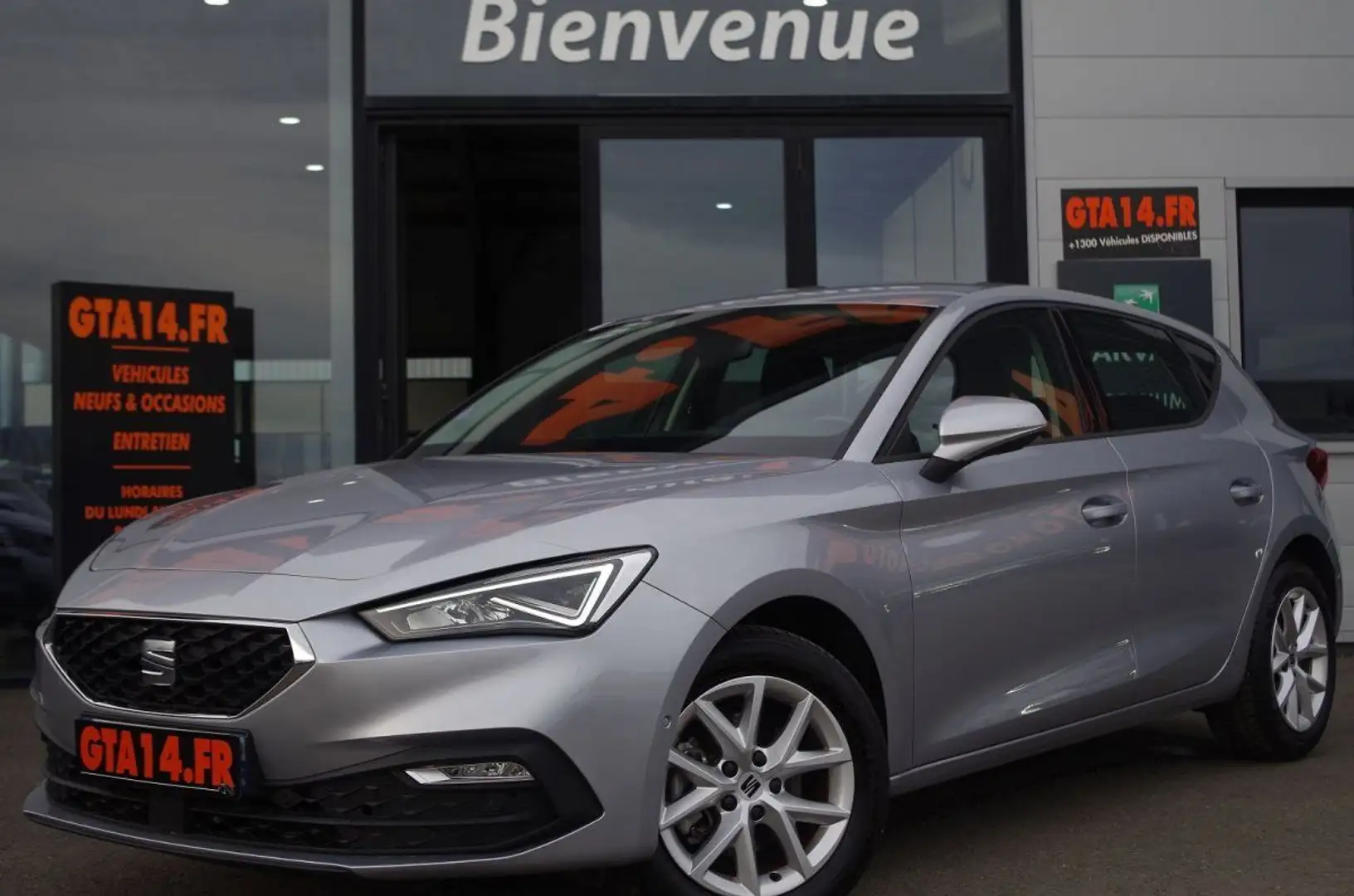 SEAT Leon 1.0 TSI 110CH STYLE BUSINESS Gris - 1