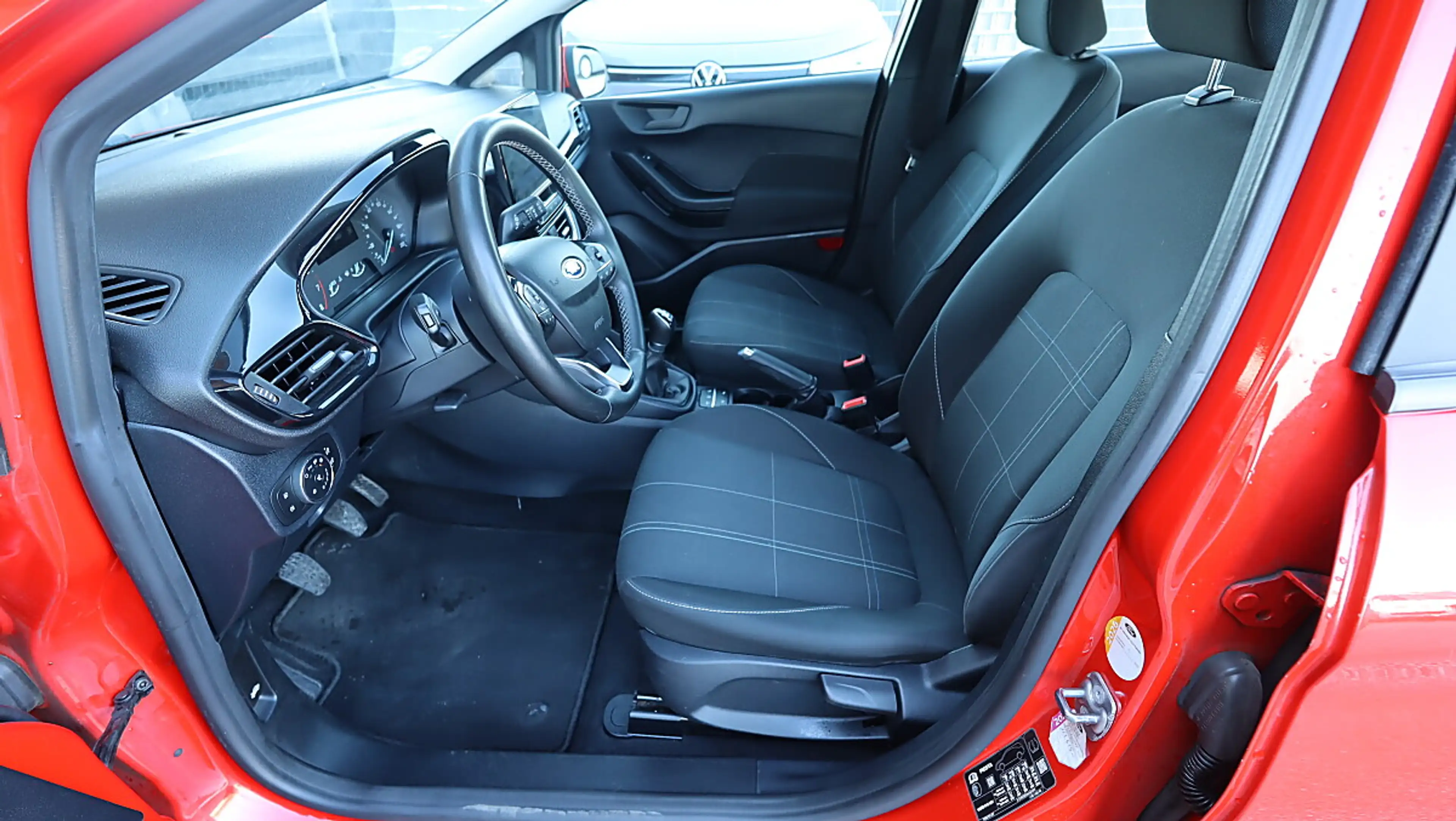 Ford Fiesta 1.1 Cool&Connect Parksensor vo+hi Lenkradh. Sit... — photo 7