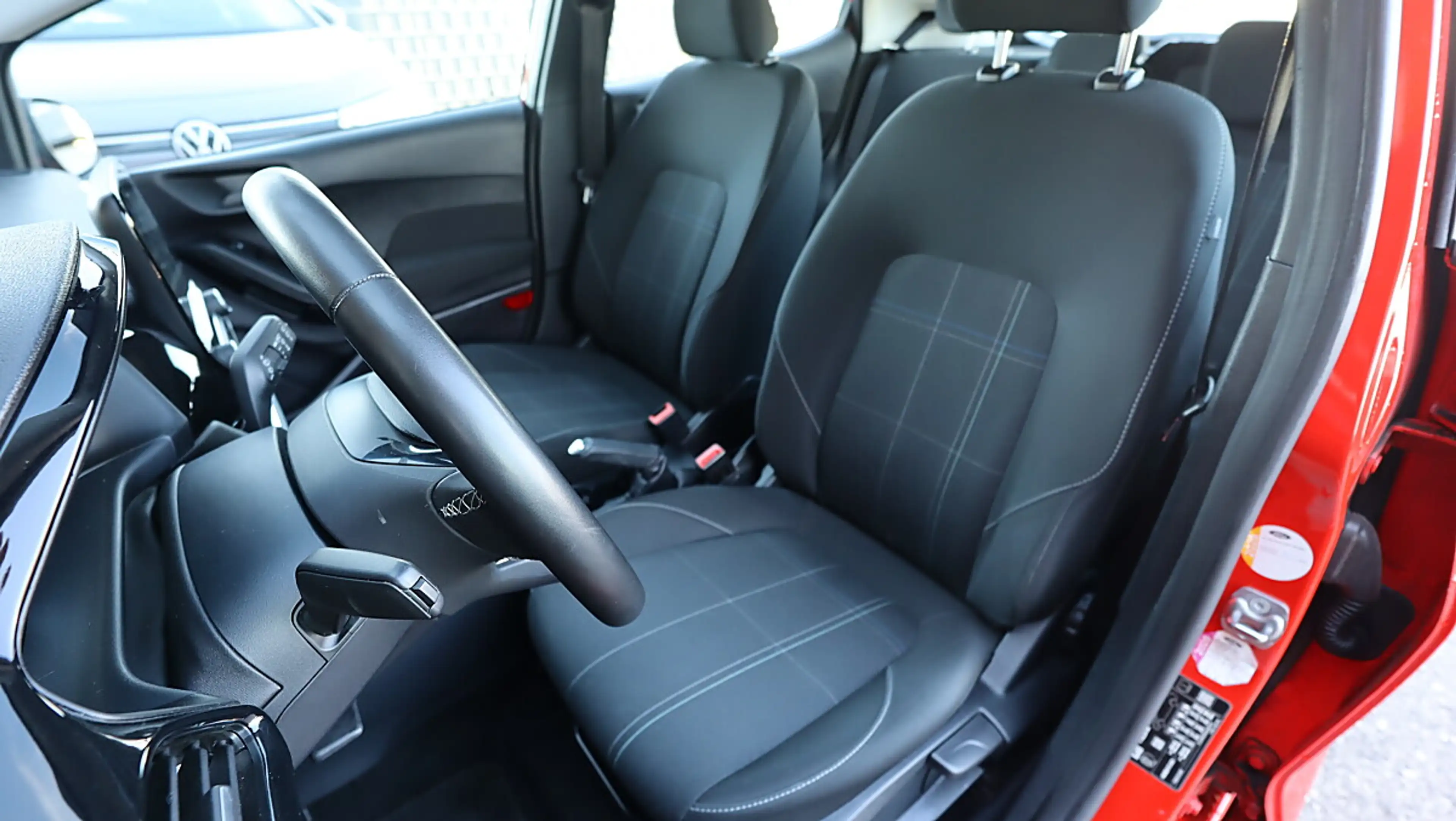 Ford Fiesta 1.1 Cool&Connect Parksensor vo+hi Lenkradh. Sit... — photo 9