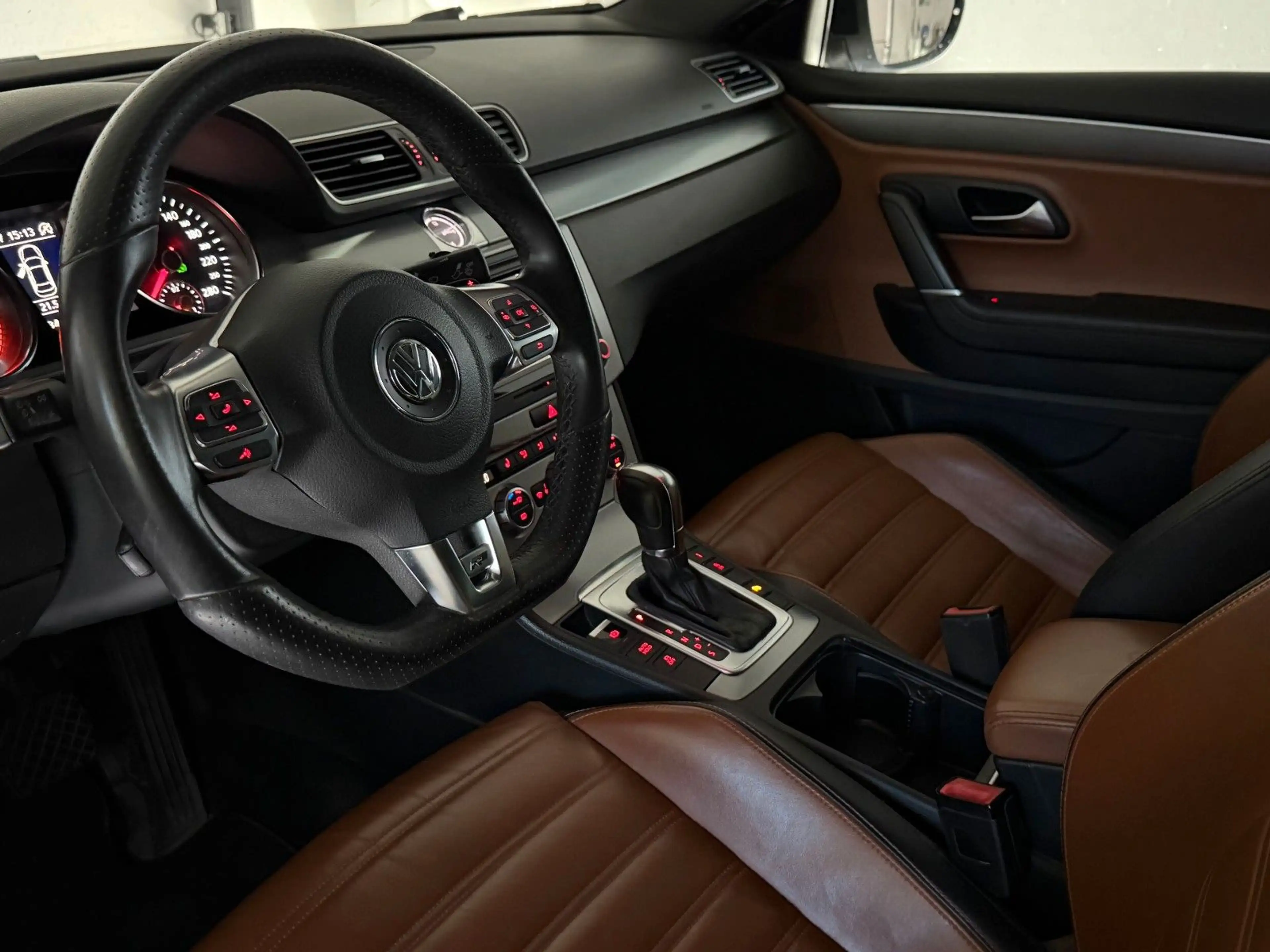 Volkswagen CC R-LINE/SHZ/KLIMAUT./XENON/PANORAMADACH — photo 12