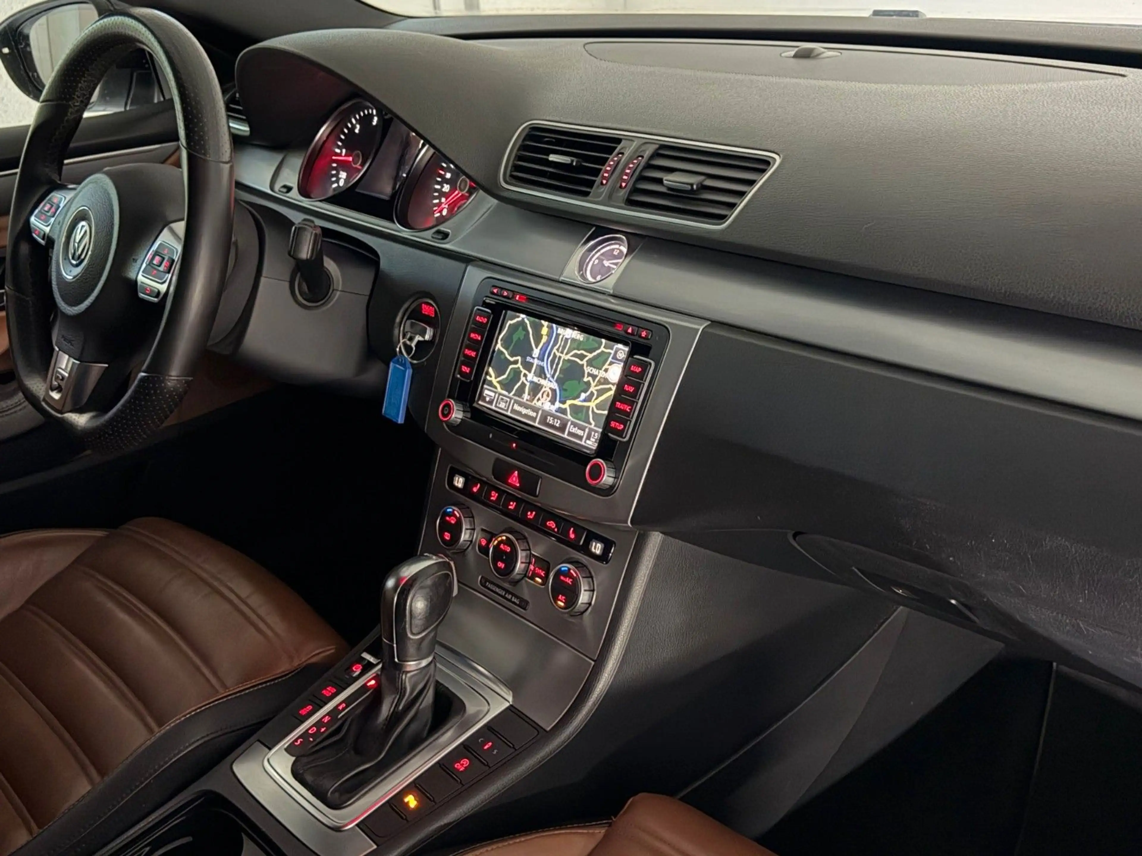 Volkswagen CC R-LINE/SHZ/KLIMAUT./XENON/PANORAMADACH — photo 14