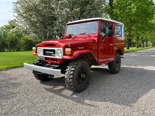 Toyota Land Cruiser BJ 42