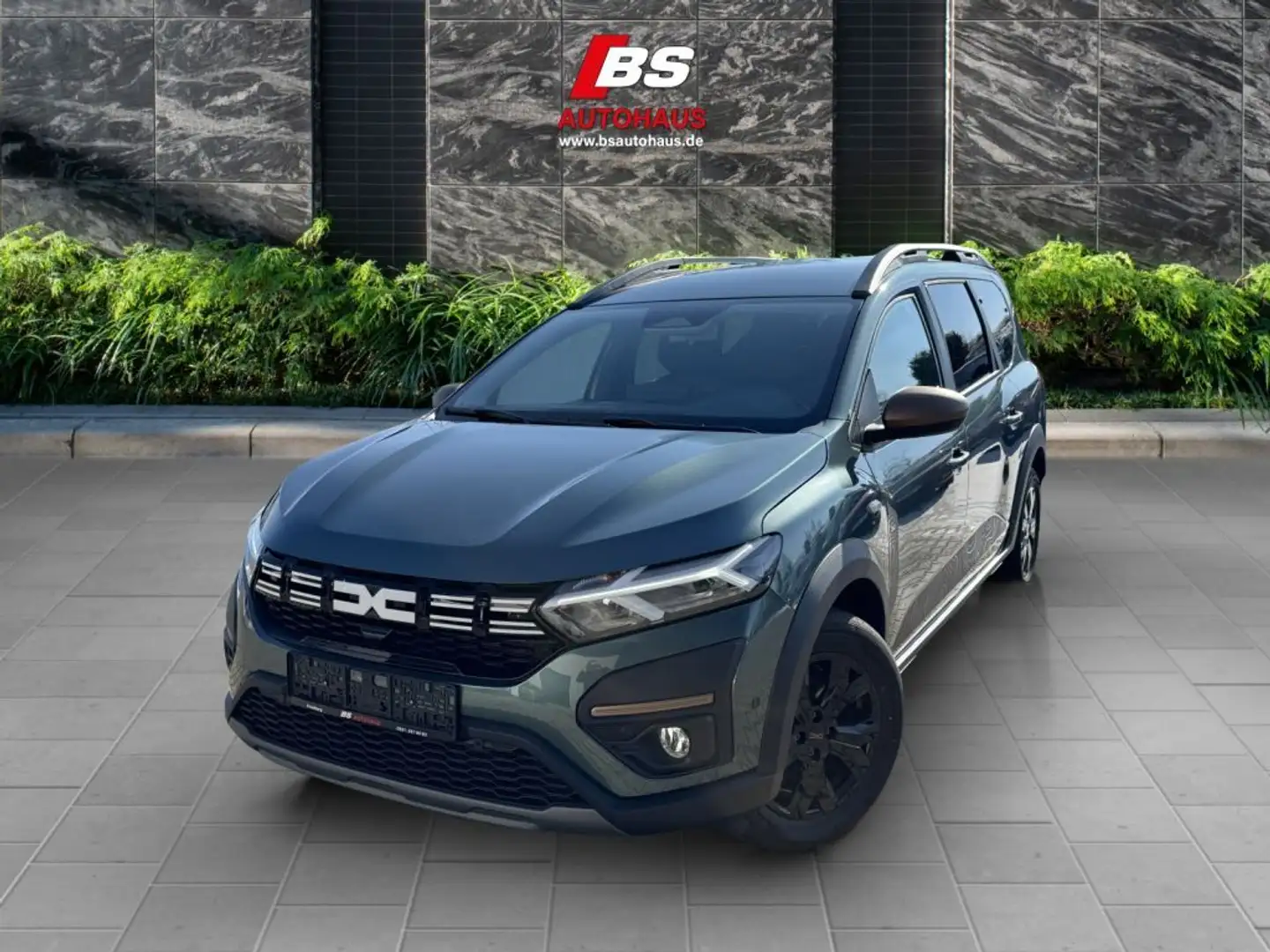 Dacia Jogger TCe 110 (7-Sitzer) Extreme+ Mehrfach Vorh Grün - 1
