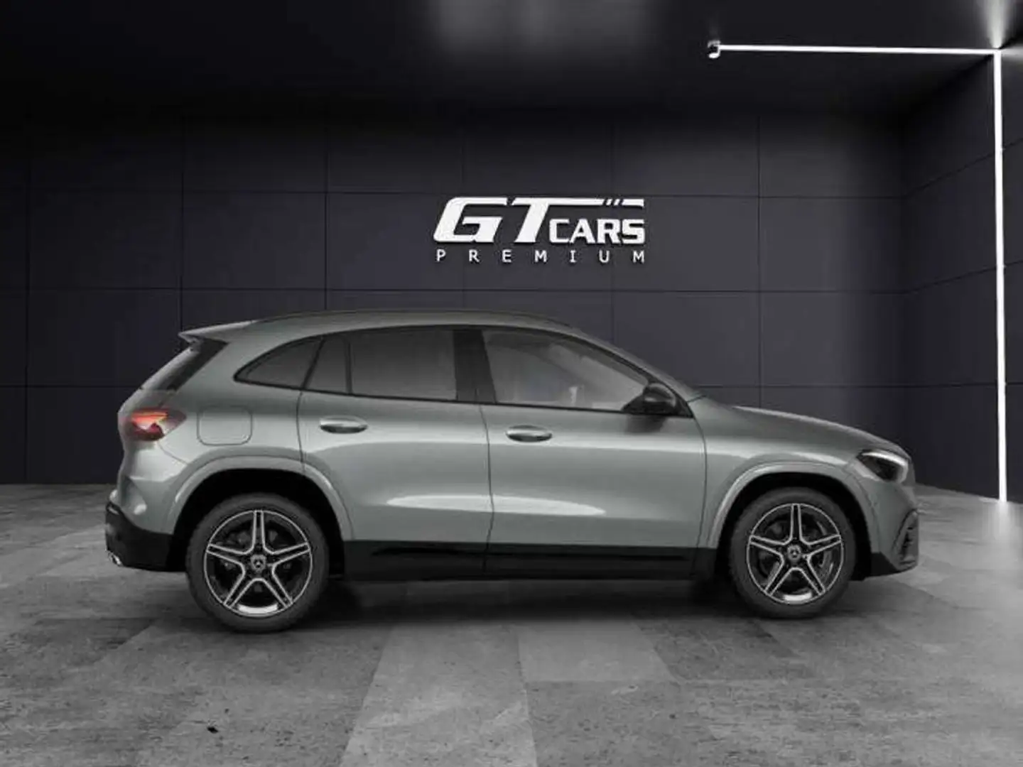 Mercedes-Benz GLA 45 AMG 250e Gris - 2