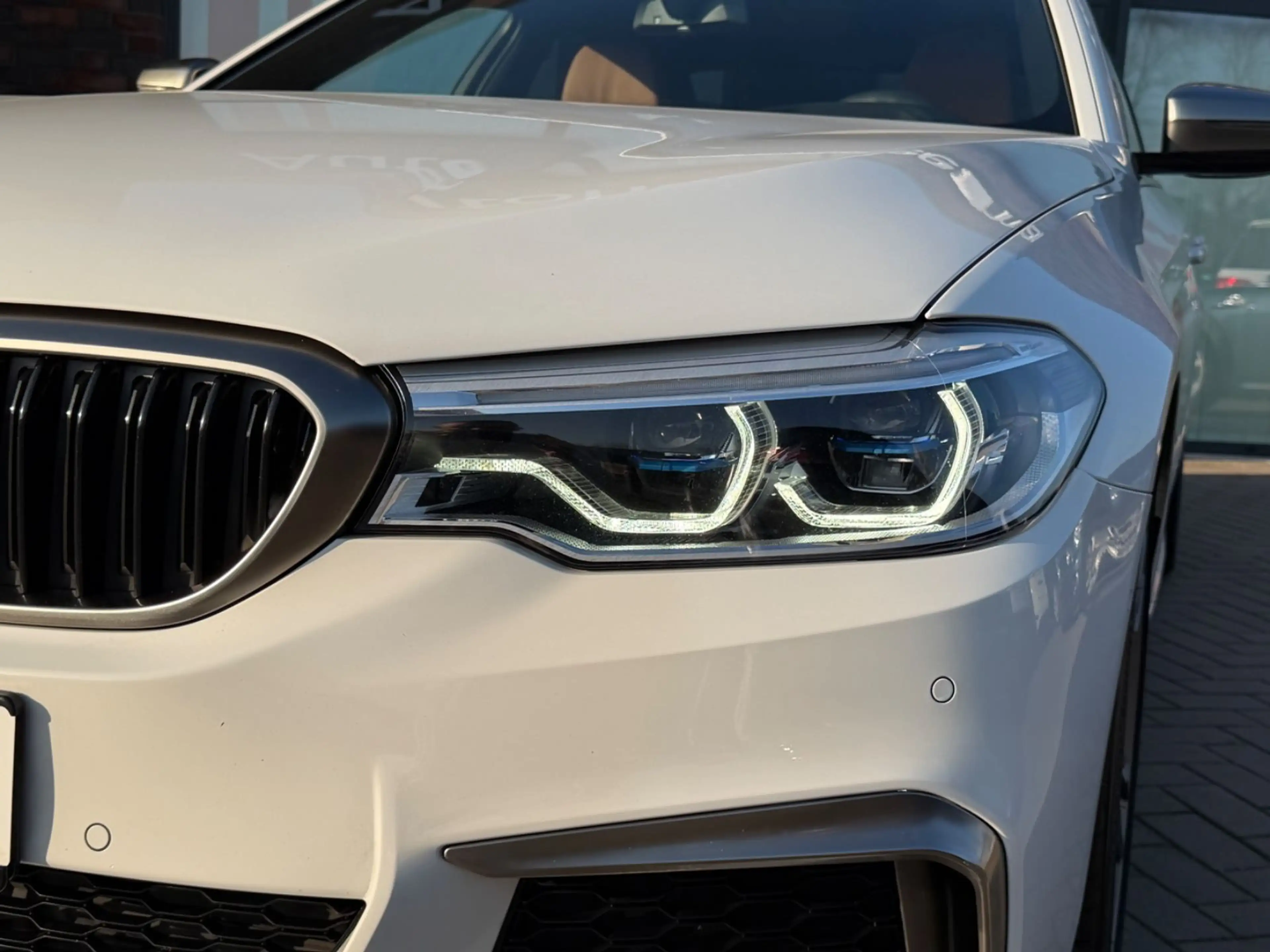 BMW 550 i xDrive*Laser*DIGITAL-TACHO*LED*HUD* — photo 8