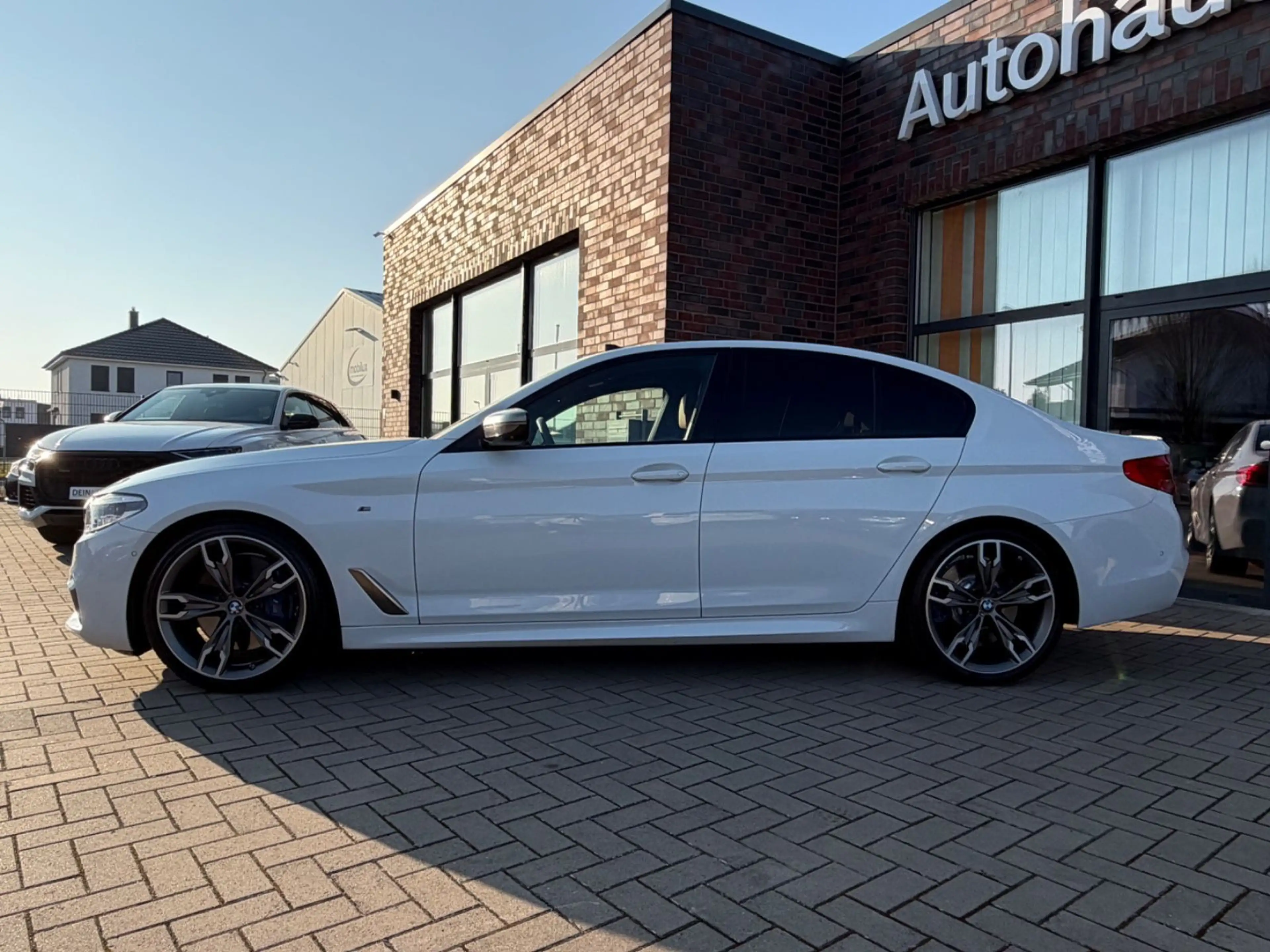 BMW 550 i xDrive*Laser*DIGITAL-TACHO*LED*HUD* — photo 2