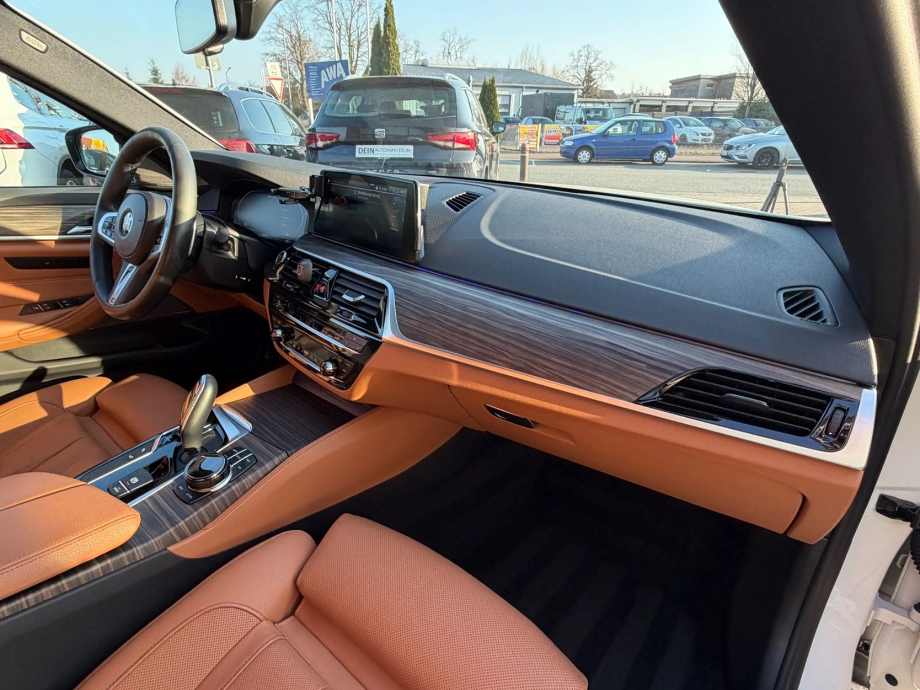 BMW 550 i xDrive*Laser*DIGITAL-TACHO*LED*HUD* — photo 29