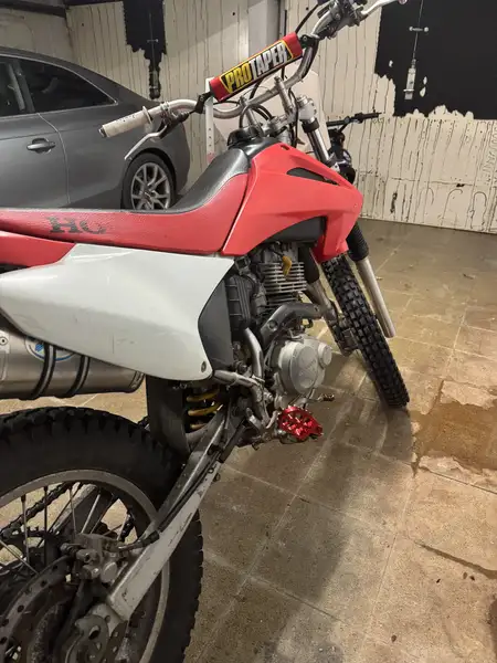 Honda CRF 230 - foto 4