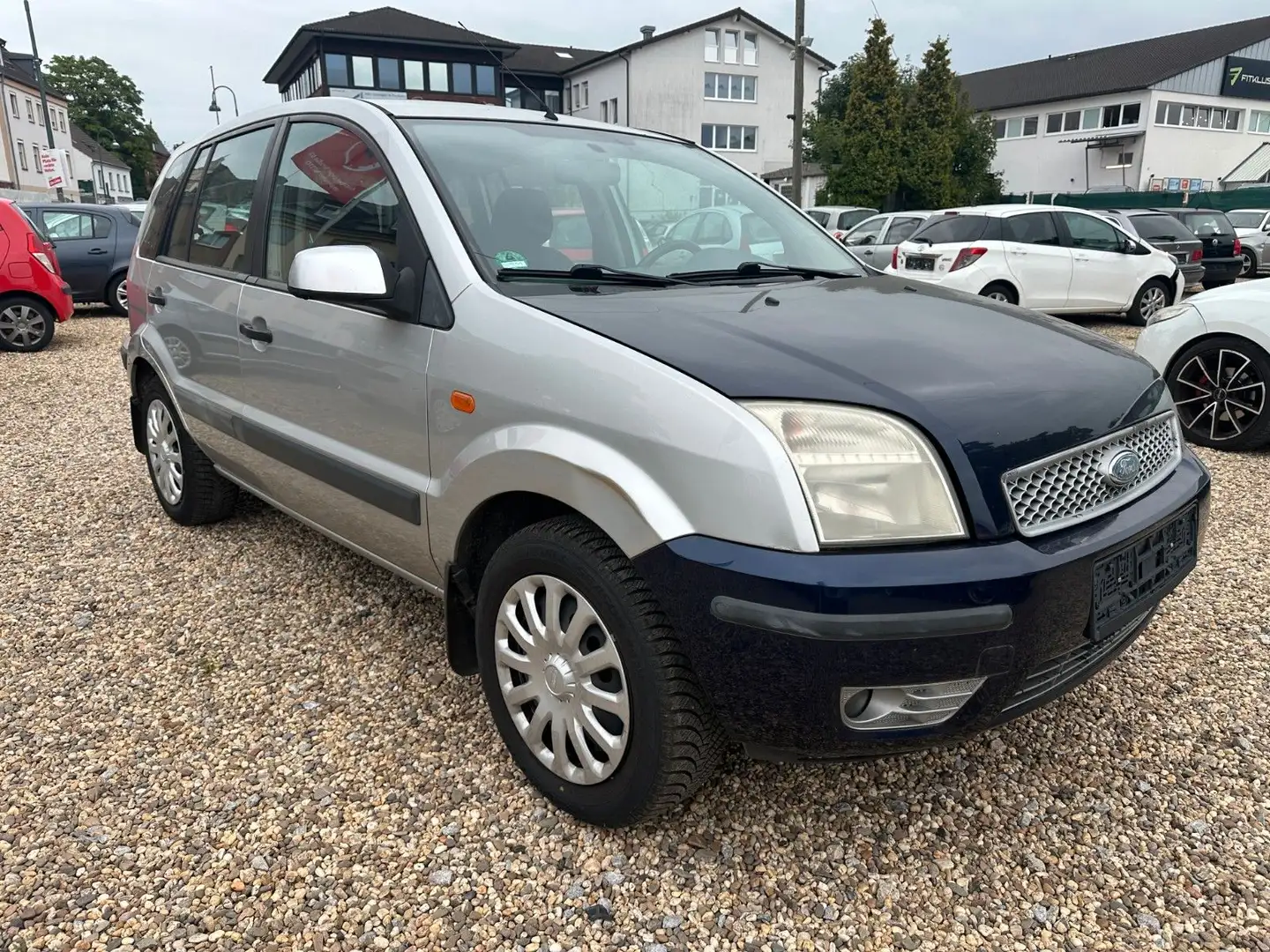 Ford Fusion 1,4 16V Style Gris - 1