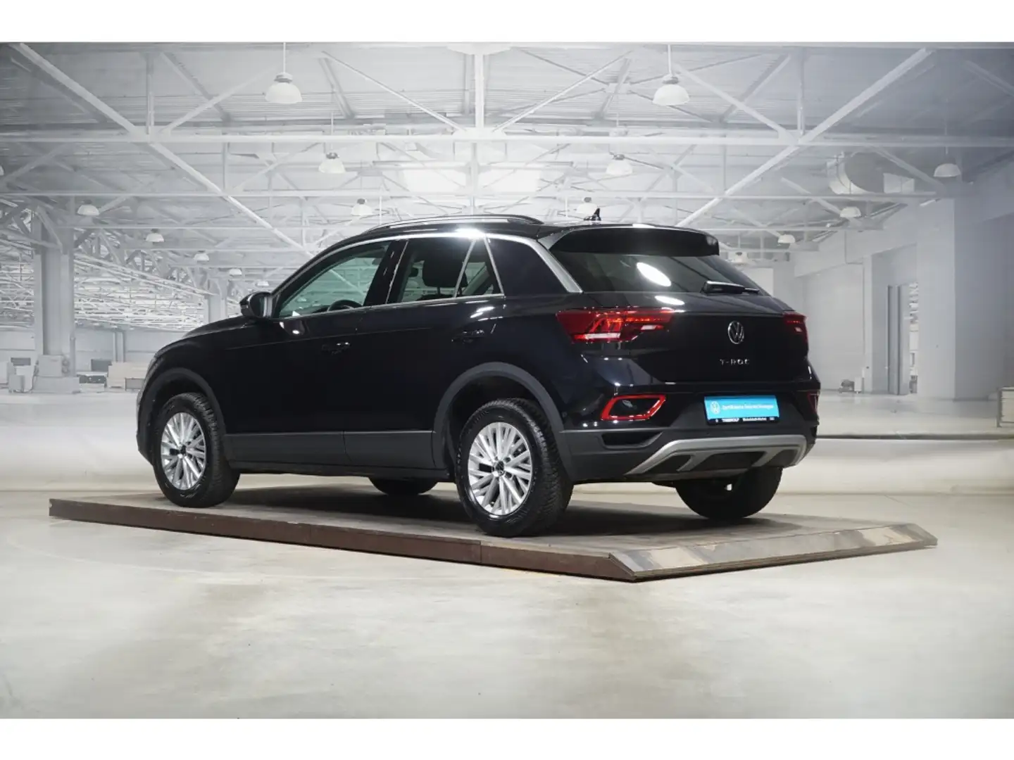 Volkswagen T-Roc Life 1.0 TSI Standheizung LED Kamera Navi Schwarz - 2