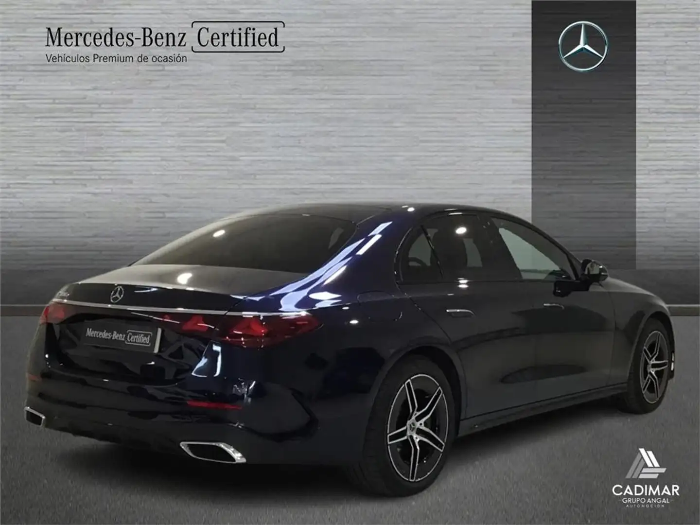 Mercedes-Benz E 300 con tecnología hibrida EQ - 2