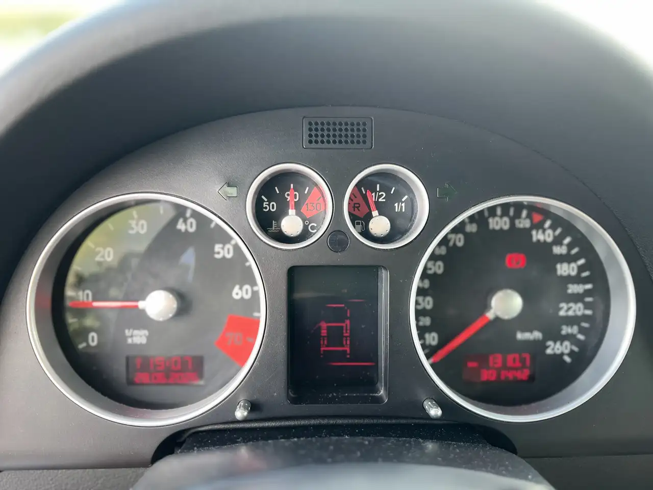 Audi TT Coupe 1.8 T, foto 9
