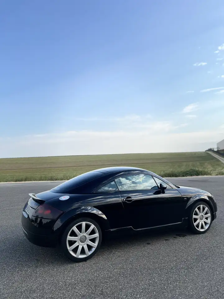 Audi TT Coupe 1.8 T, foto 4