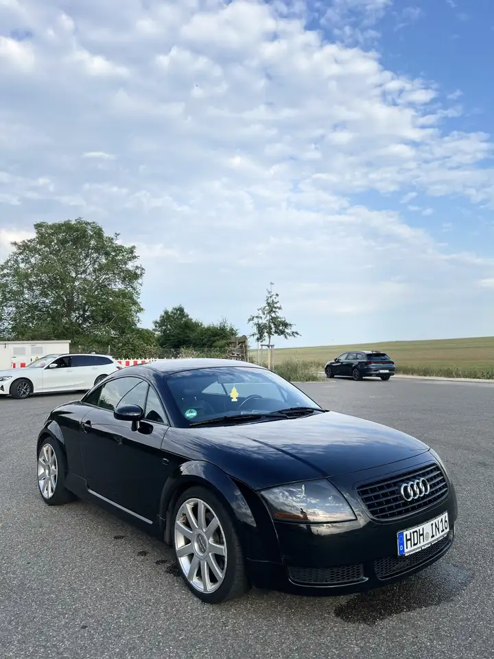 Audi TT Coupe 1.8 T, foto 1