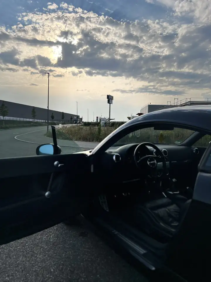 Audi TT Coupe 1.8 T, foto 6