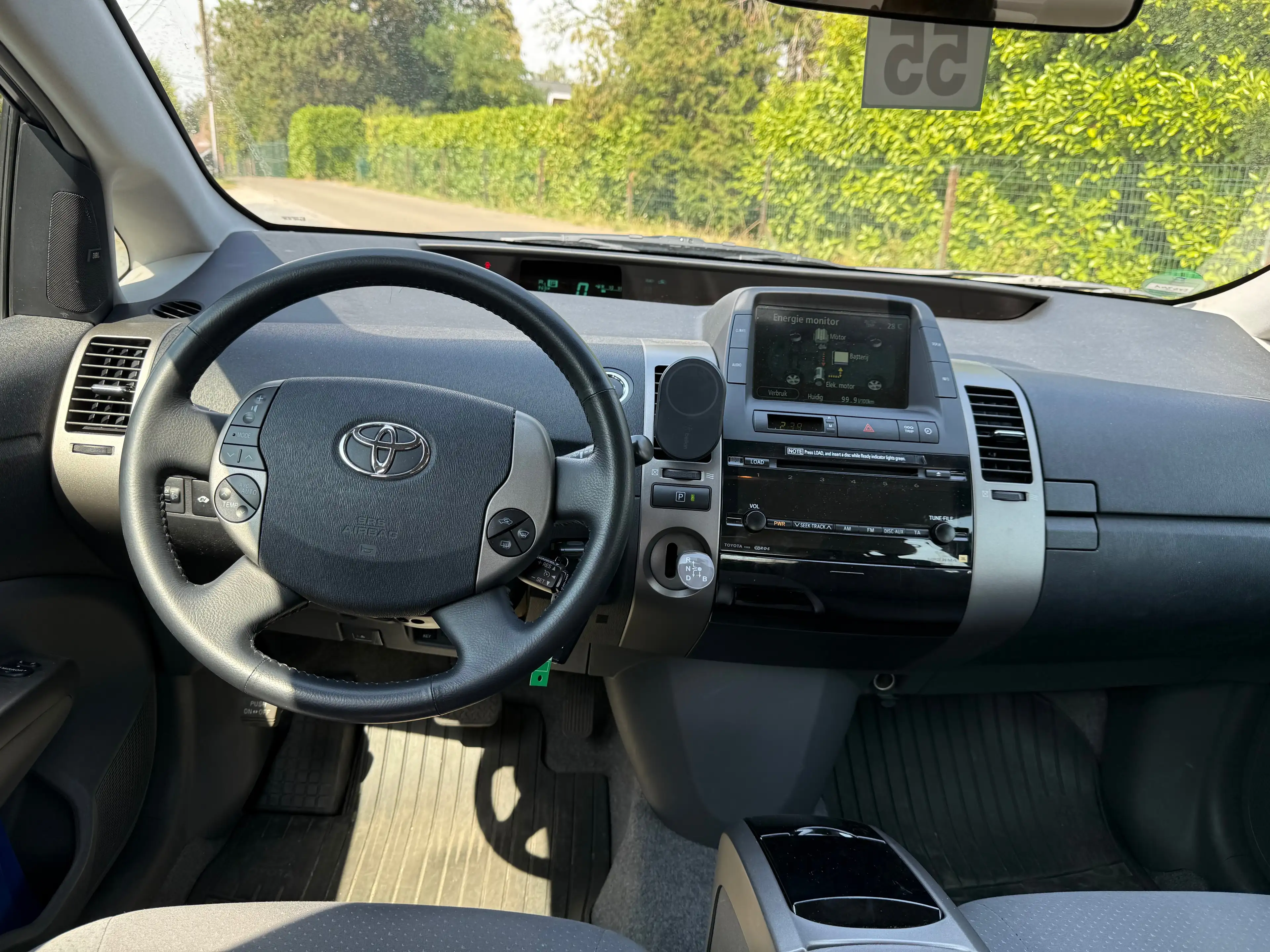 Toyota Prius Prius Hybrid 1.5i VVT-i 16v THS Sol Pack — photo 14