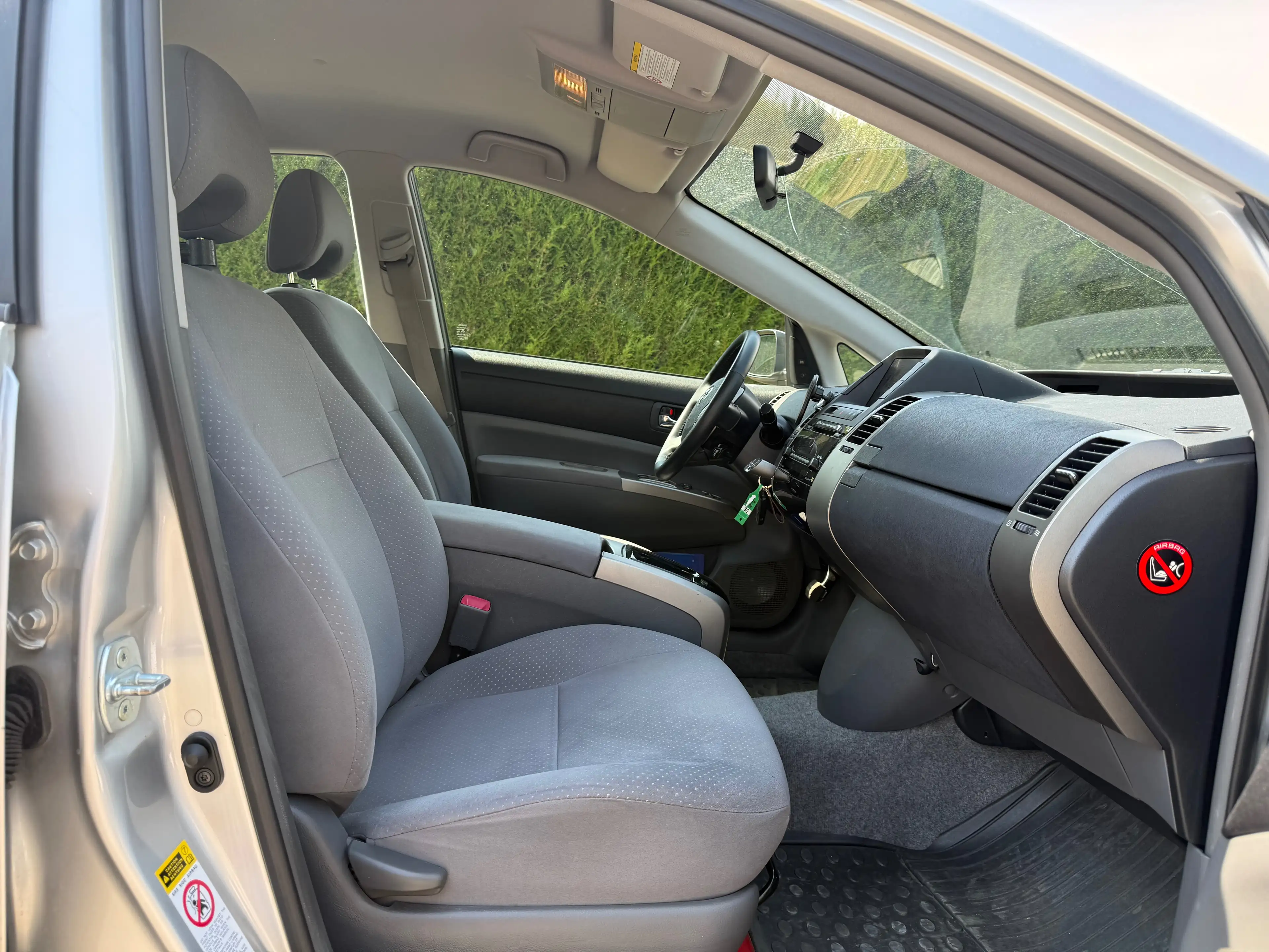Toyota Prius Prius Hybrid 1.5i VVT-i 16v THS Sol Pack — photo 10