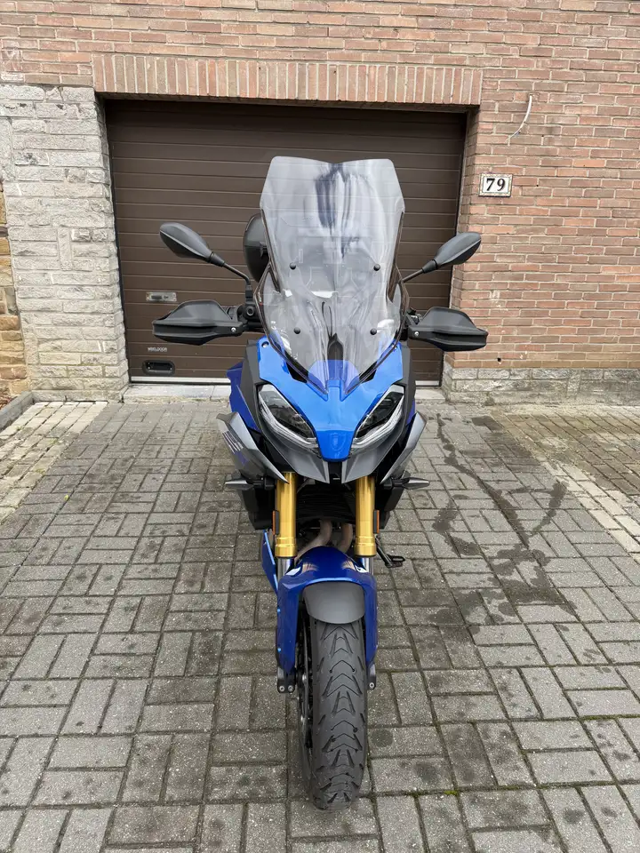 BMW F 900 XR