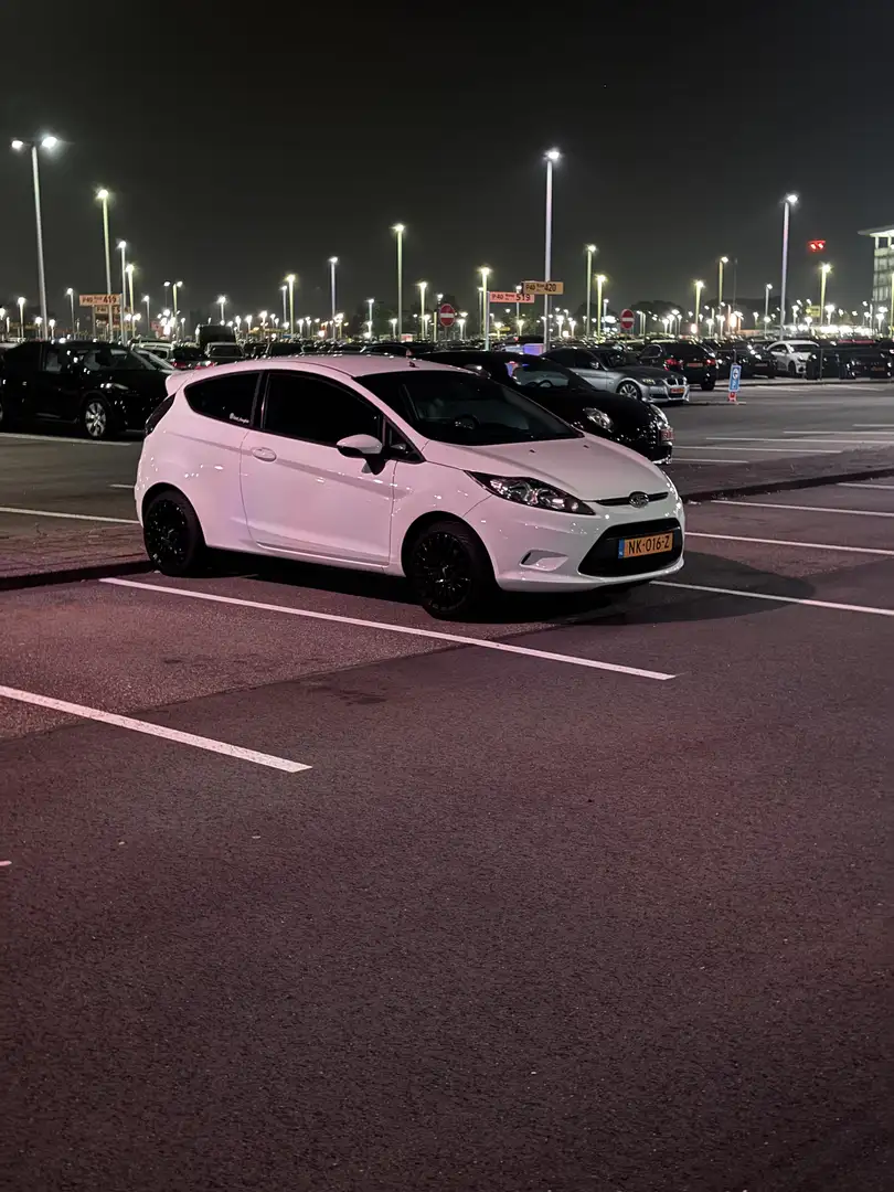 Ford Fiesta 1.25 Wit - 1