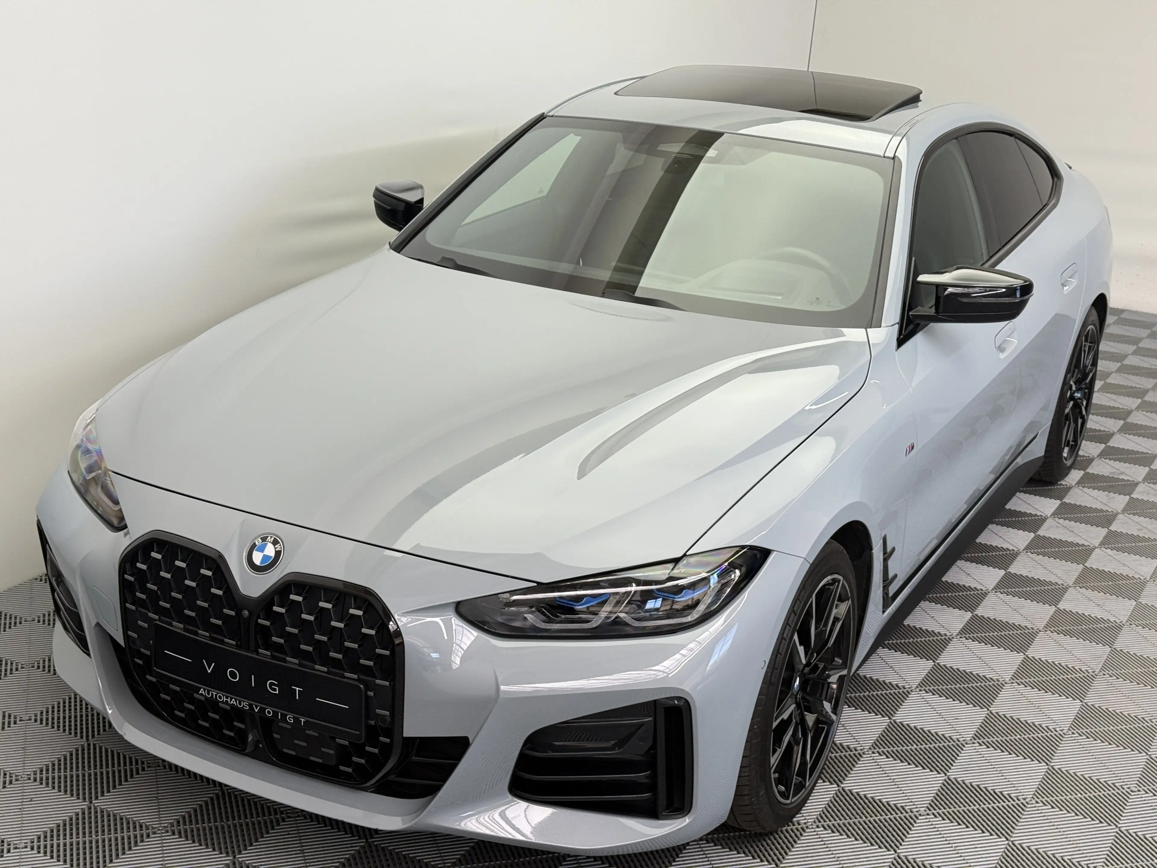 BMW 440 Premium-Selection|Pano|HuD|AHK|Laser|Schale| — photo 2