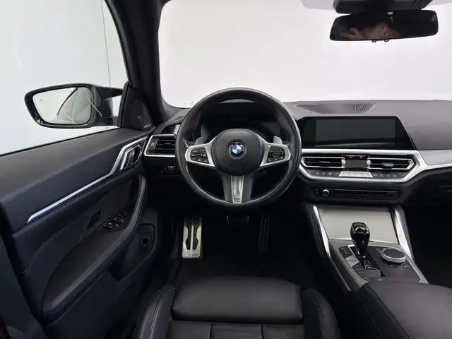 BMW 4 Series view 11