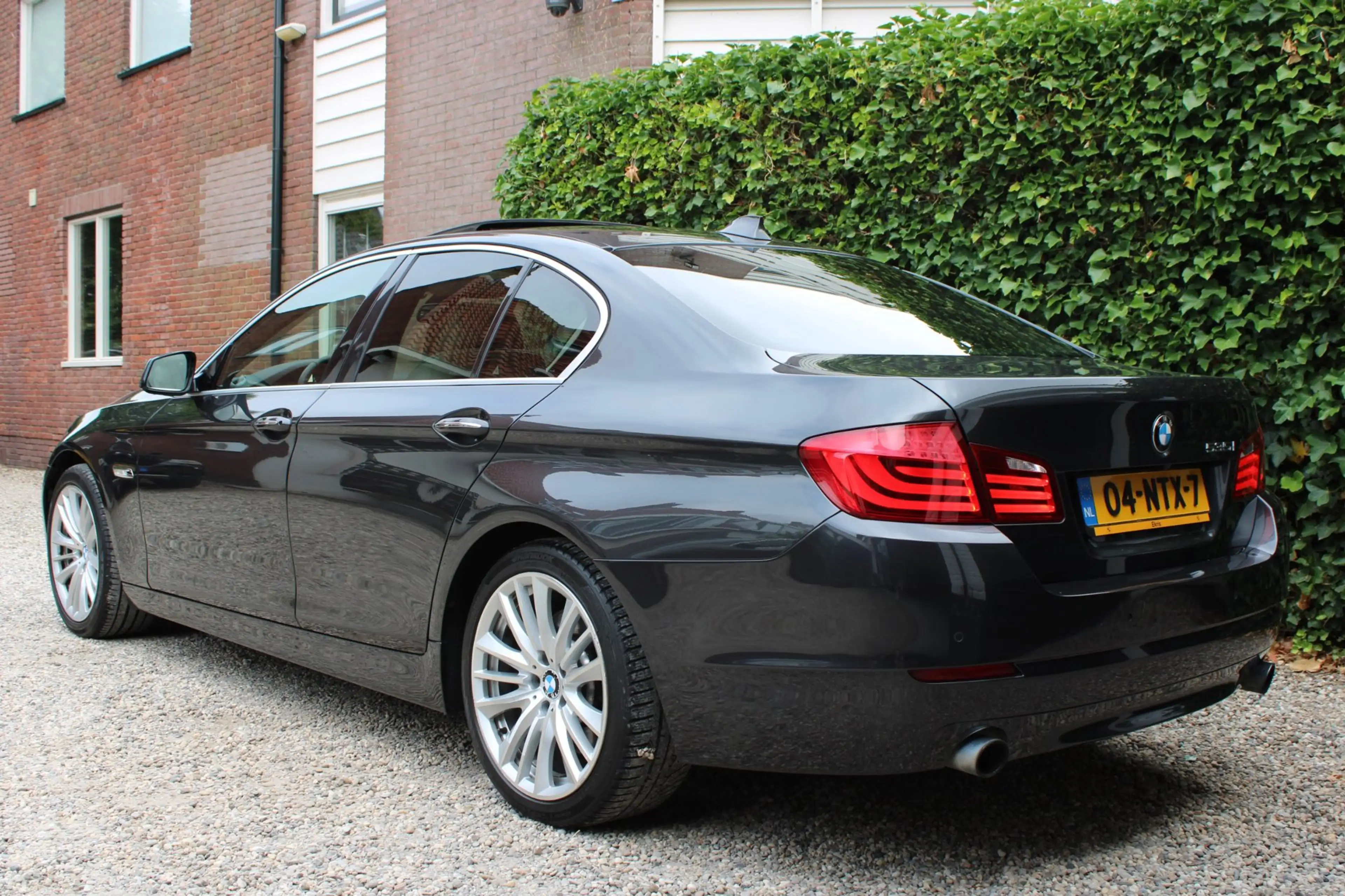BMW 535 5-serie 535i High Executive | Schuif- kanteldak | — photo 2