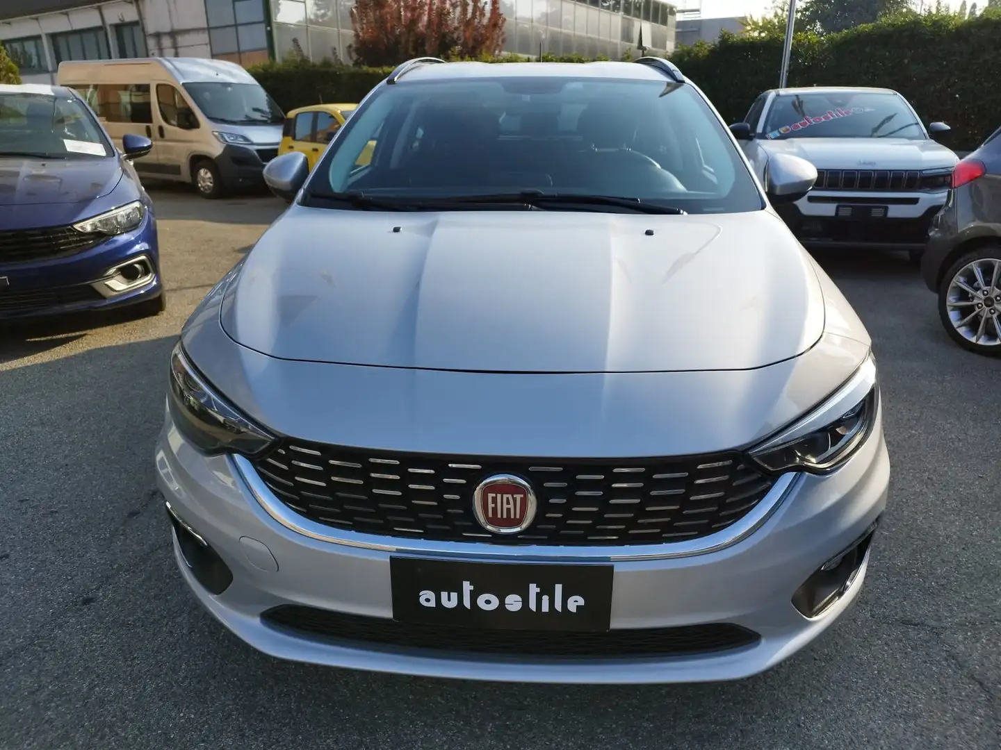 Fiat Tipo Tipo 1.6 Mjt S&S SW Lounge Silber - 2