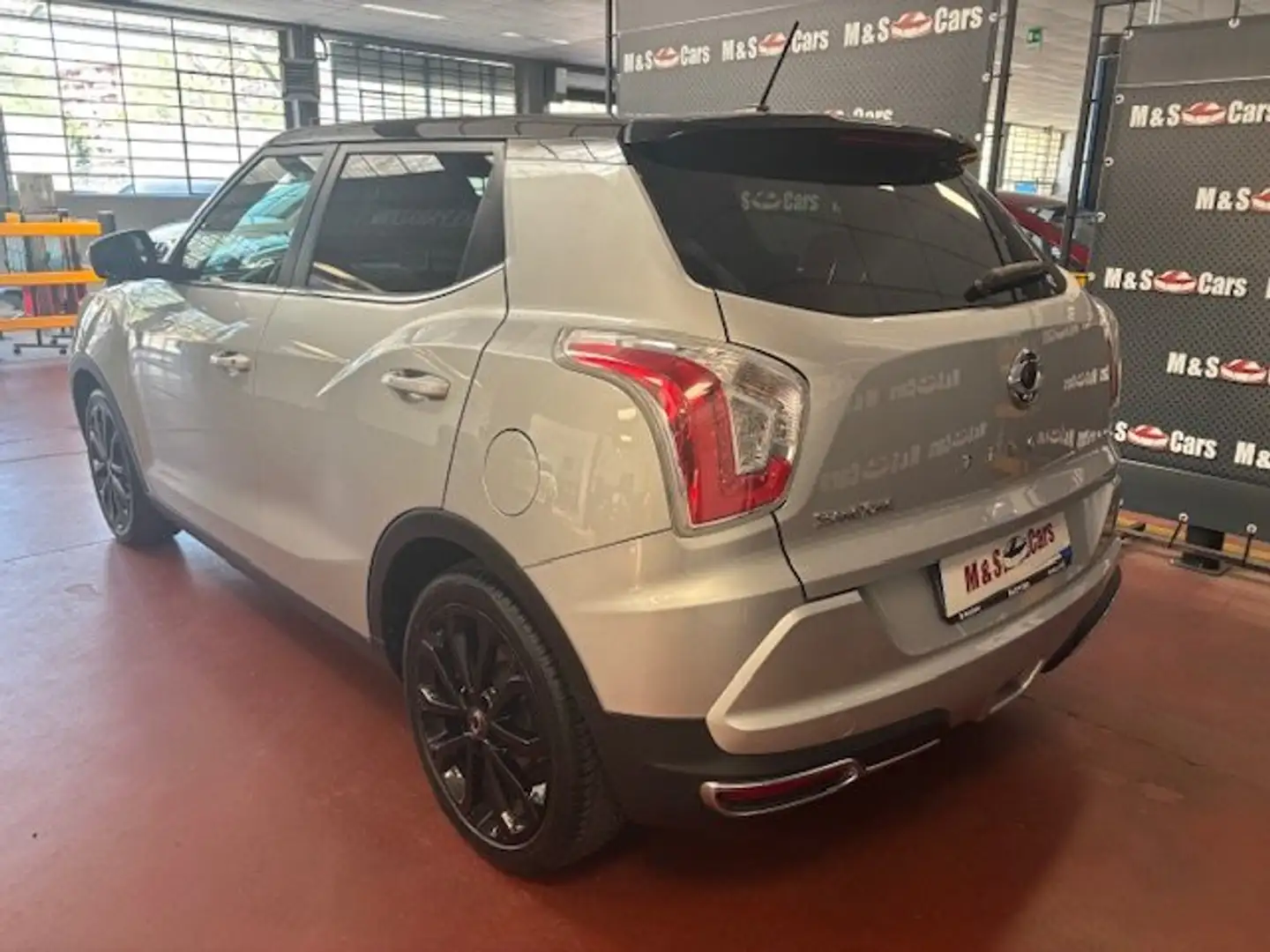 SsangYong Tivoli 1.6 Dream 2wd Auto GPL Silver - 2