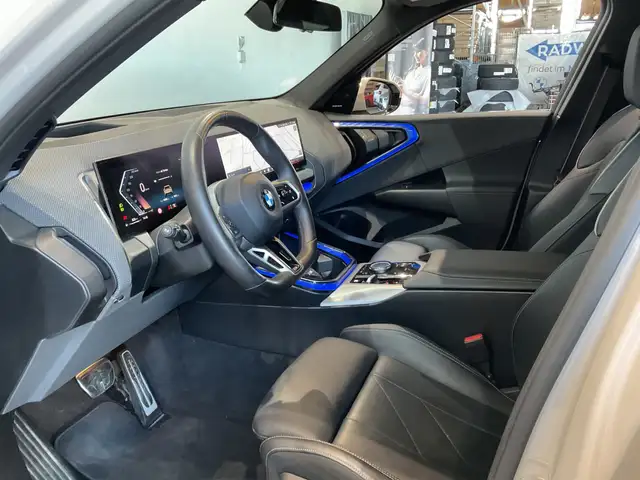 BMW X3 view 6