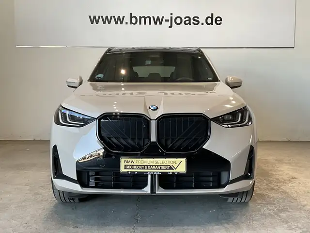 BMW X3 view 2