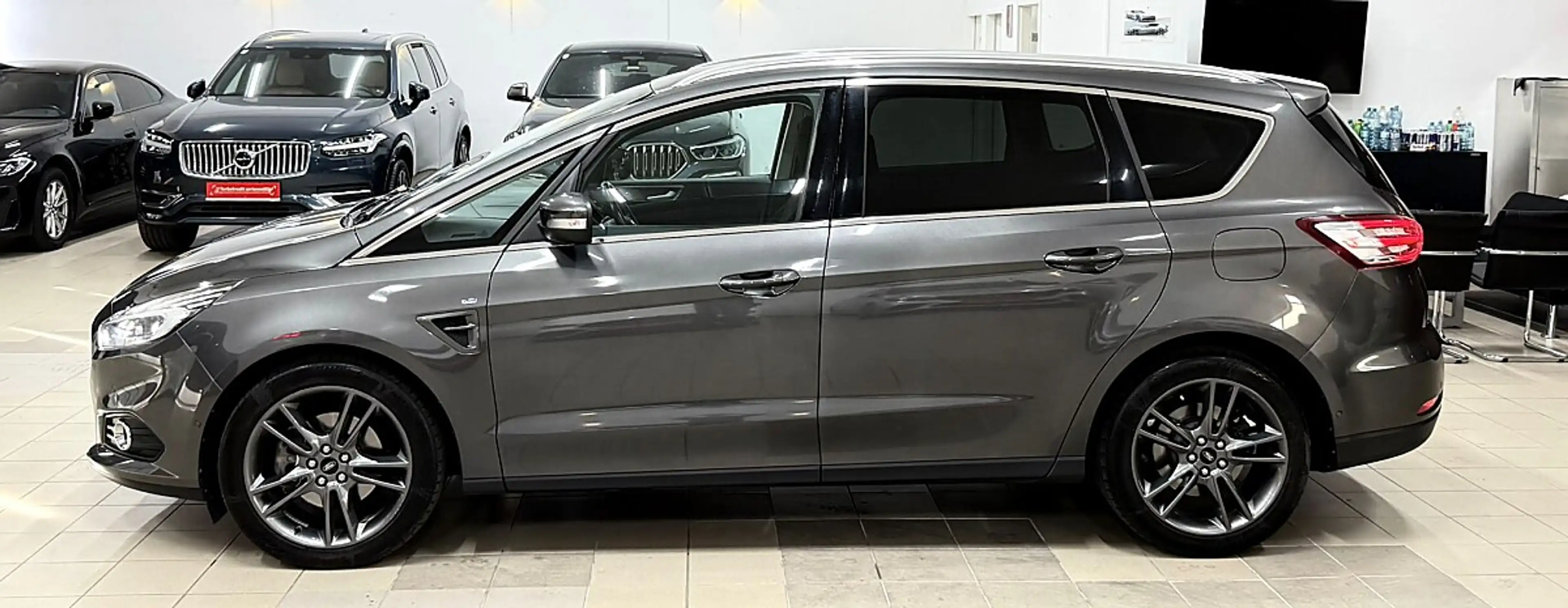 Ford S-Max 2.0EcoBlue Titanium — photo 8