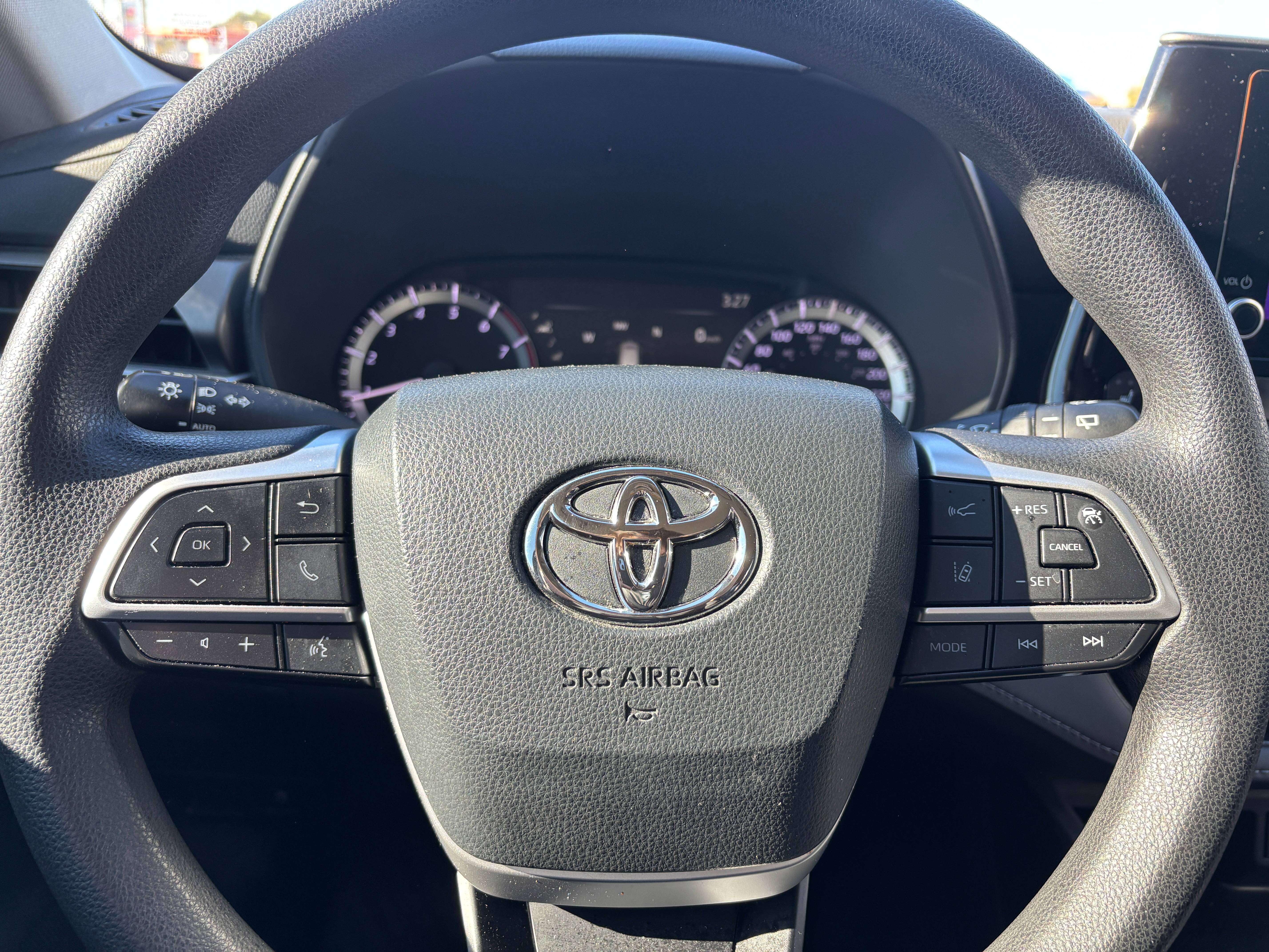 used 2023 Toyota Highlander car, priced at $34,495