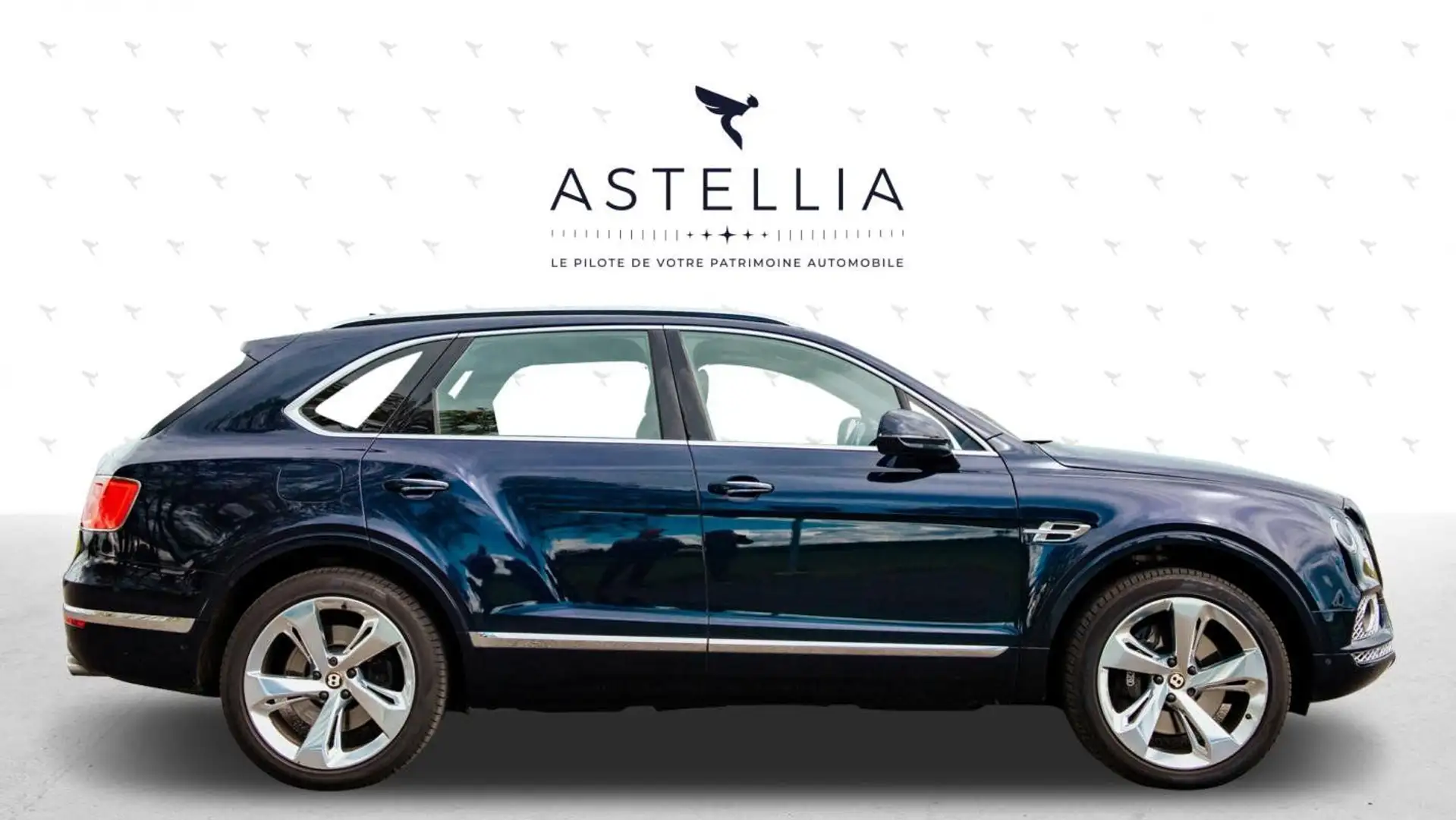 Bentley Bentayga 4.0 V8 550ch Blau - 2