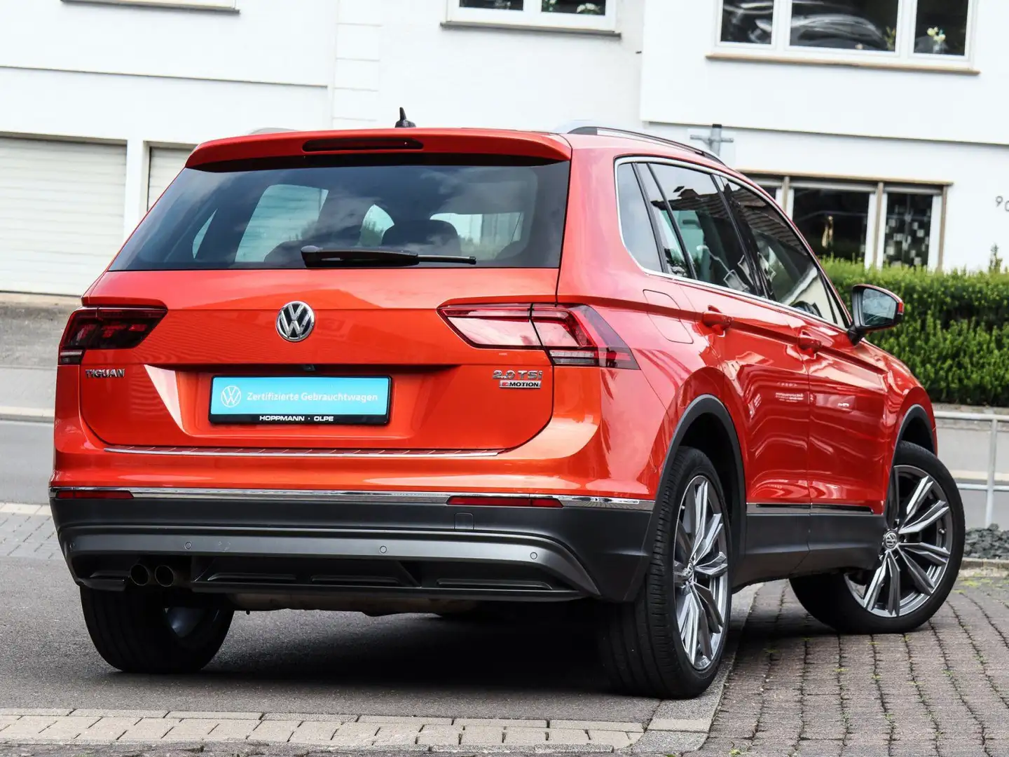 Volkswagen Tiguan 2.0 TSI Highline 4Motion DSG DCC PANO HEA Naranja - 2
