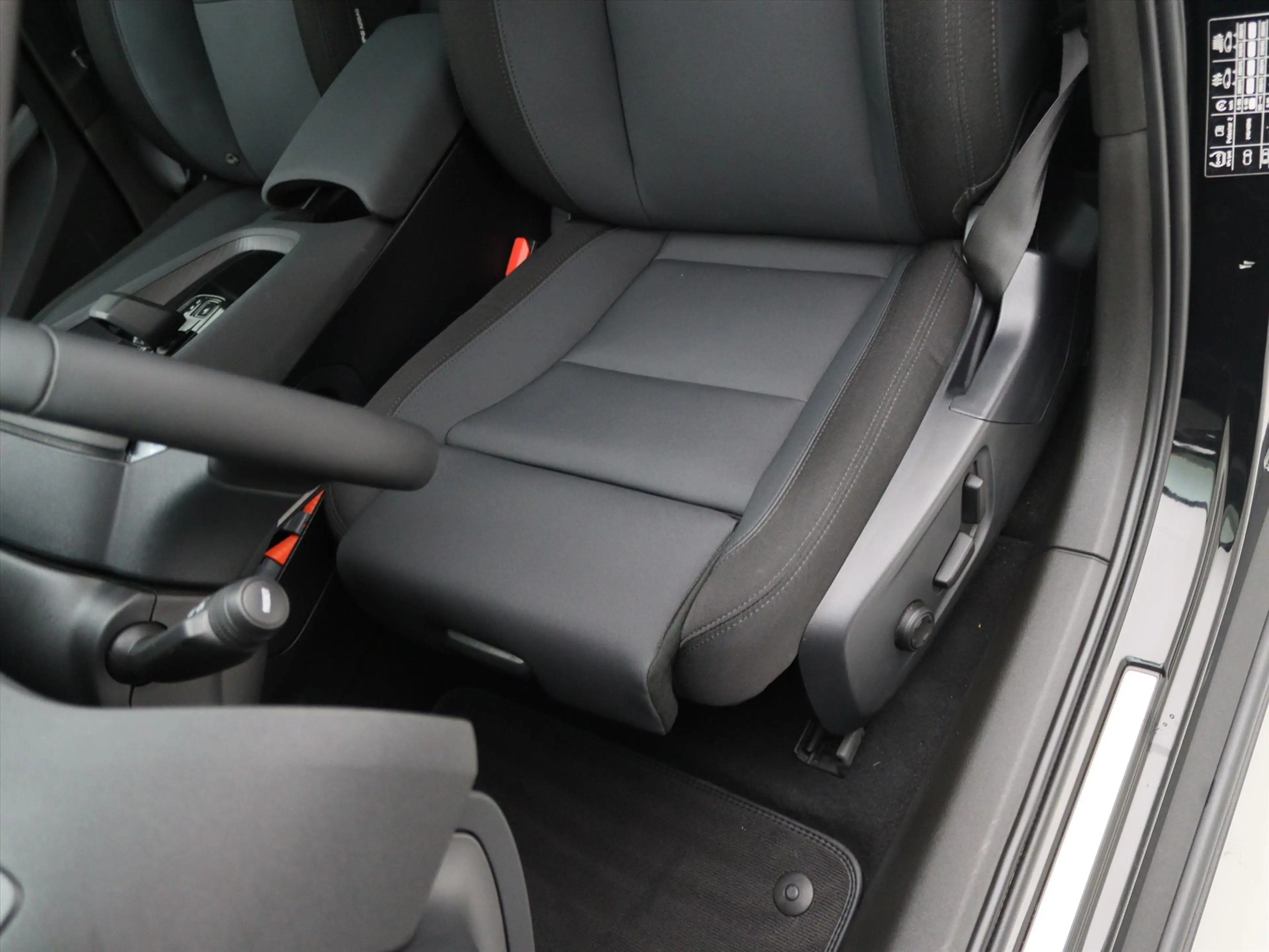 Polestar 2 165kW Standard Range Single Motor 90,84% SoH [ PAN — photo 36