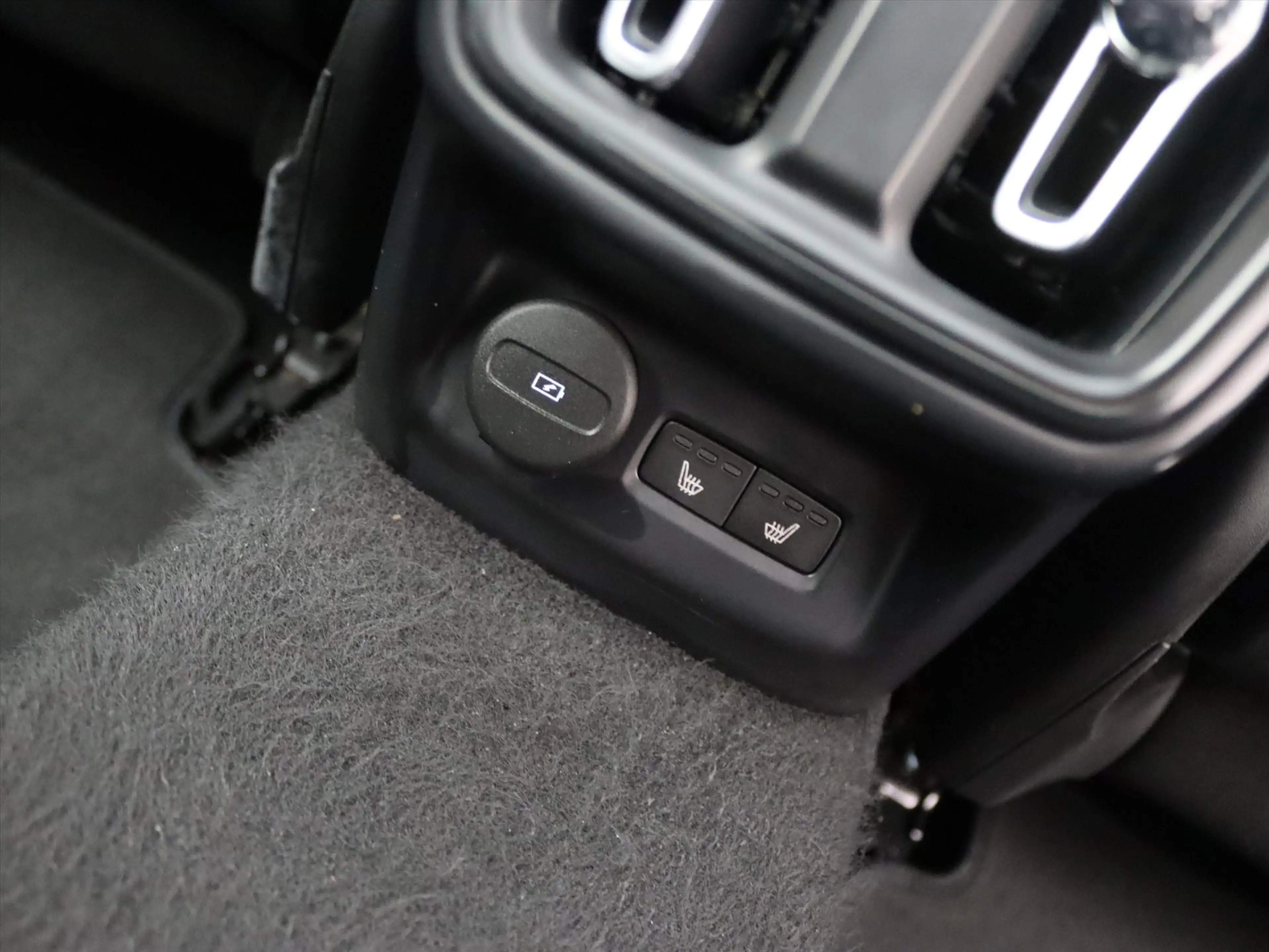 Polestar 2 165kW Standard Range Single Motor 90,84% SoH [ PAN — photo 28
