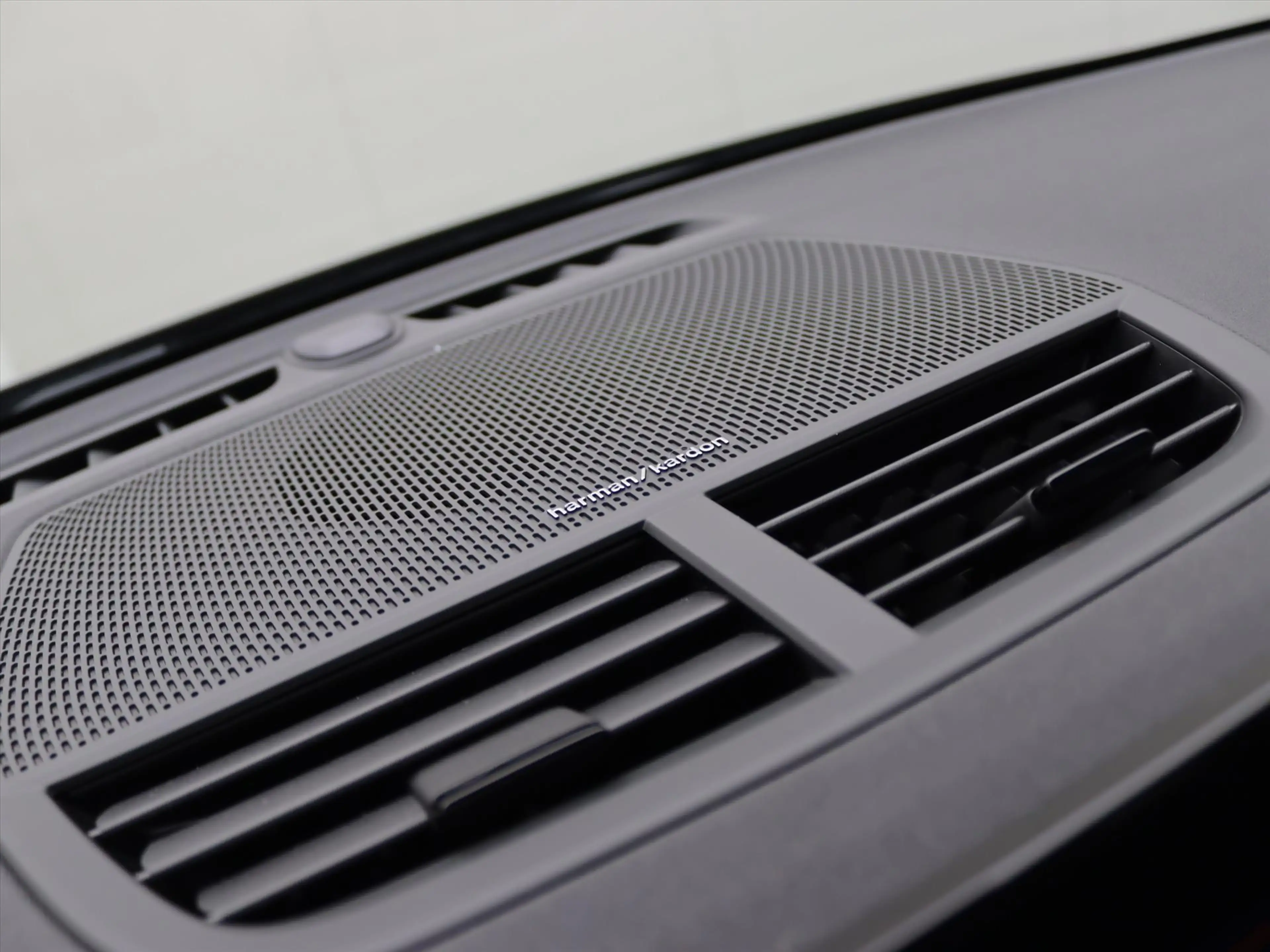 Polestar 2 165kW Standard Range Single Motor 90,84% SoH [ PAN — photo 37