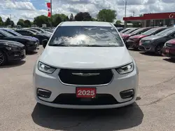 Chrysler Pacifica 2025