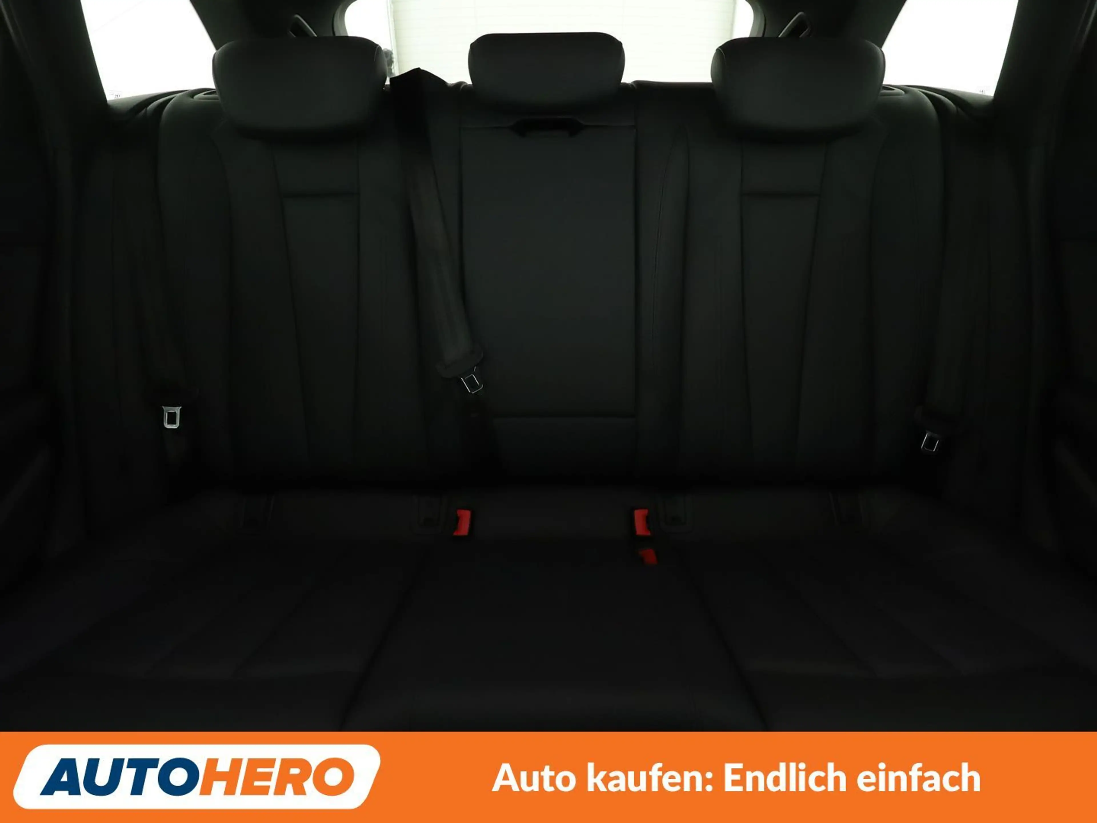 Audi A4 35 TDI Sport Aut.*NAVI*BI-XENON*ACC*PDC* — photo 15