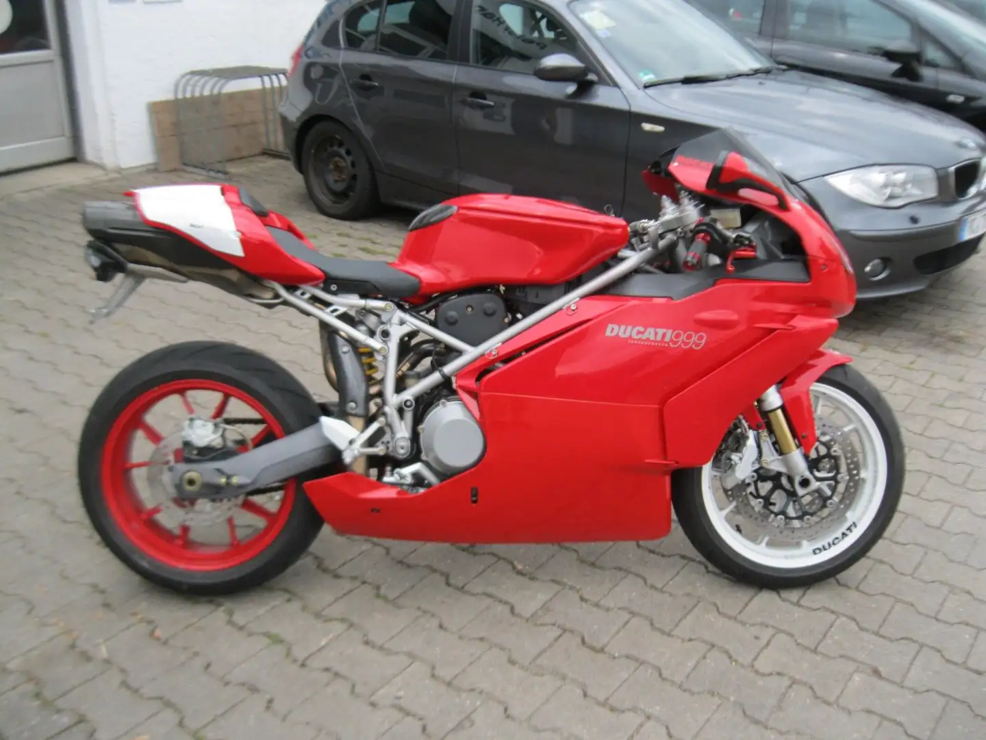 Ducati 999 Testastretta Monoposto Rouge - 1